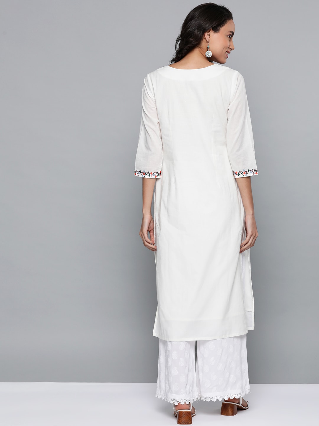 HERE&NOW Women White Cotton Straight Thread Work Kurta