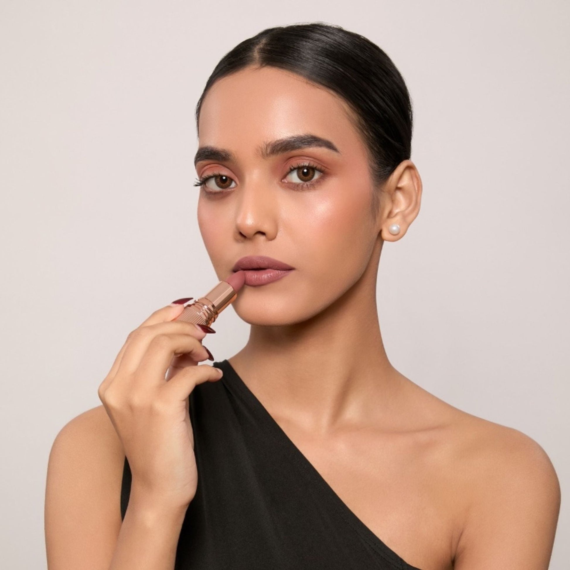 Europe Girl Silky Matte Lipstick - EG-11 Soft Brown