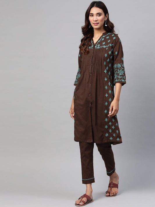 ADA Women Brown & Green Chikankari Embroidered Handloom Kurta with Trousers 
