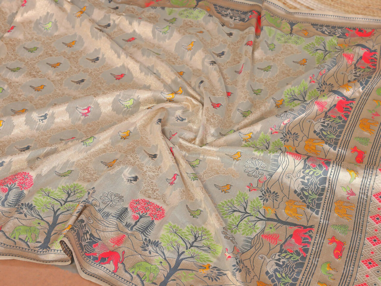 Teeya Creation New Latest Trendy Wedding Wear Pashmina Silk Saree-Cream