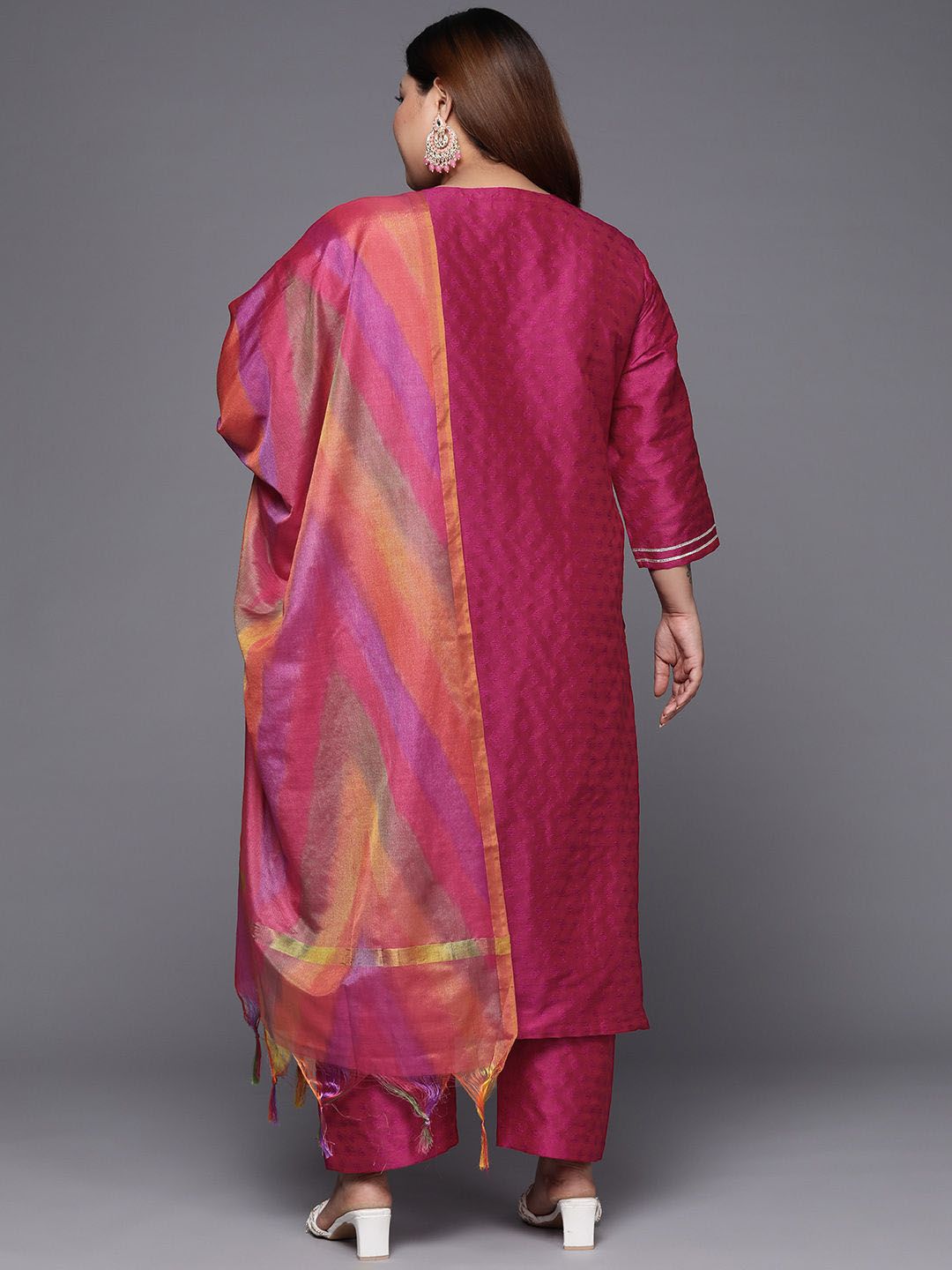 Sztori Plus Size Floral Embroidered Straight Kurta & Trousers With Dupatta