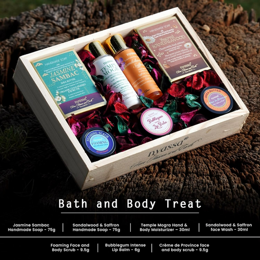 Nyassa Premium Bath and Body Treats Wooden Gift Set