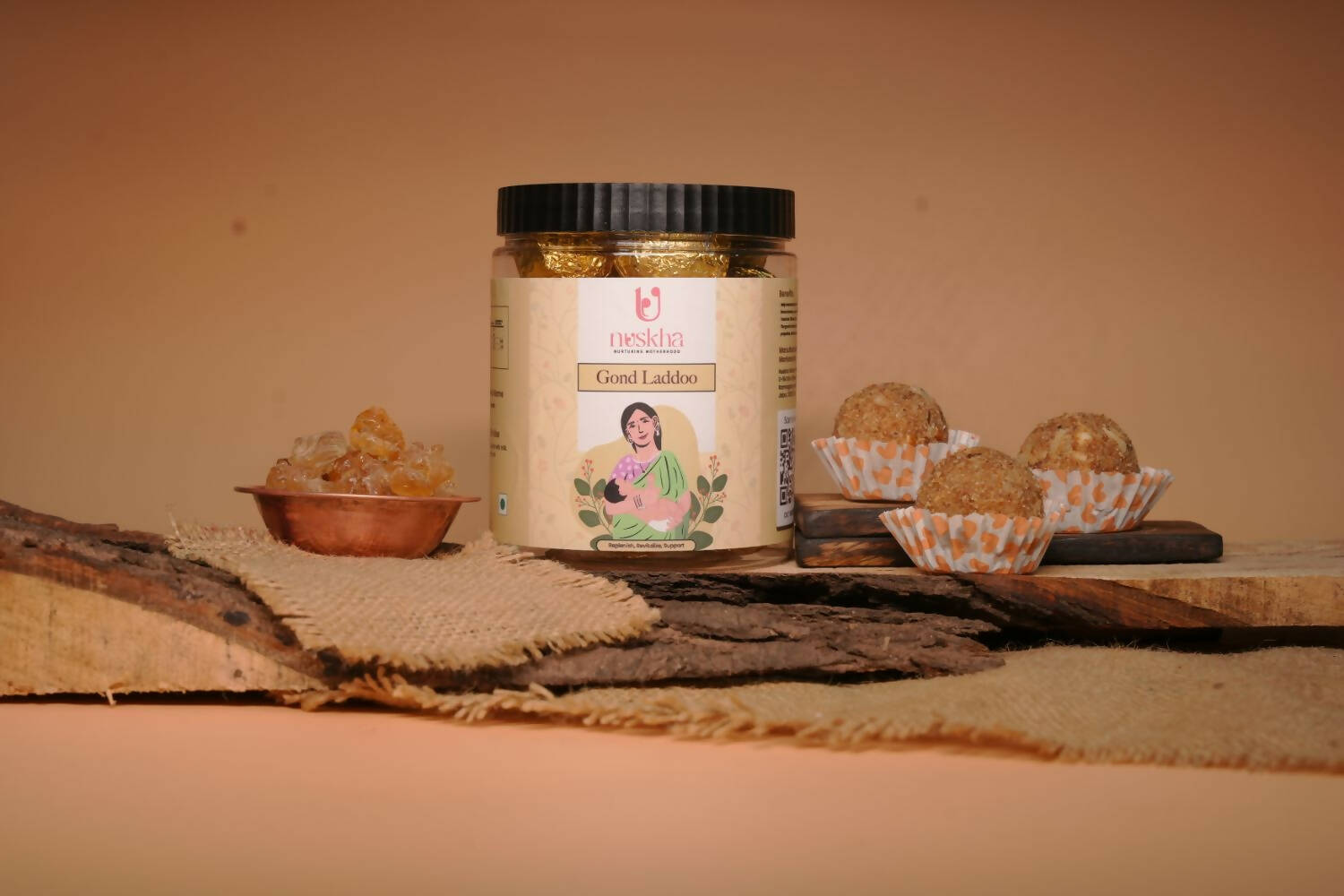 Nuskha Gond Laddoo (Post-Pregnancy) 