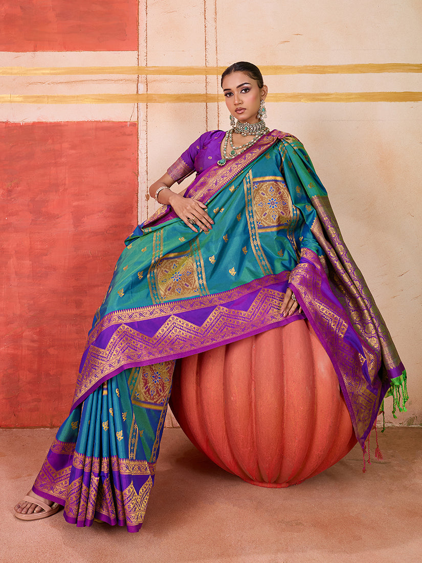 Monjolika Fashion Silk Blend woven Work Teal Saree