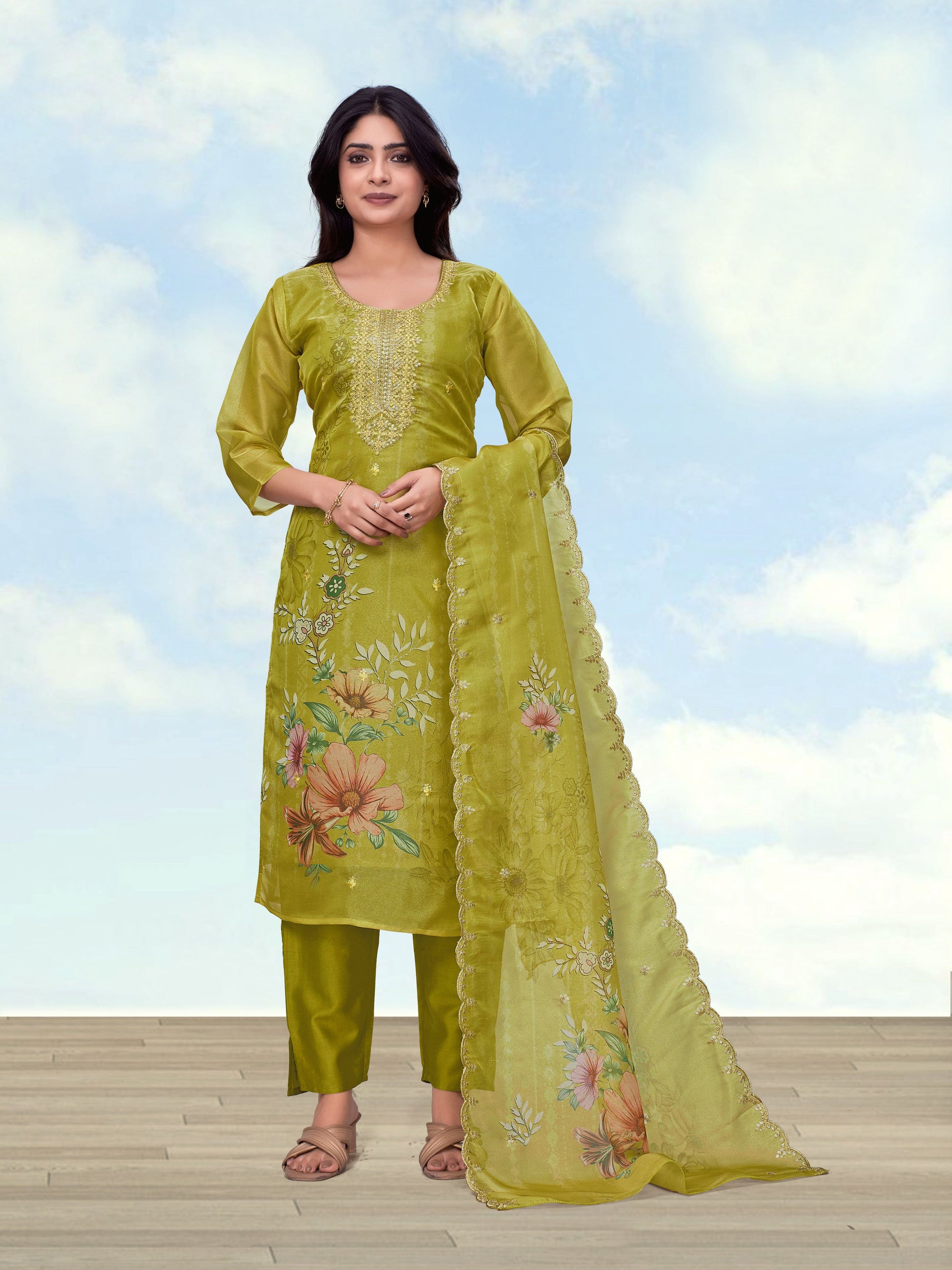 Monjolika Fashion Pear Simar Kurta Set With Floral Print