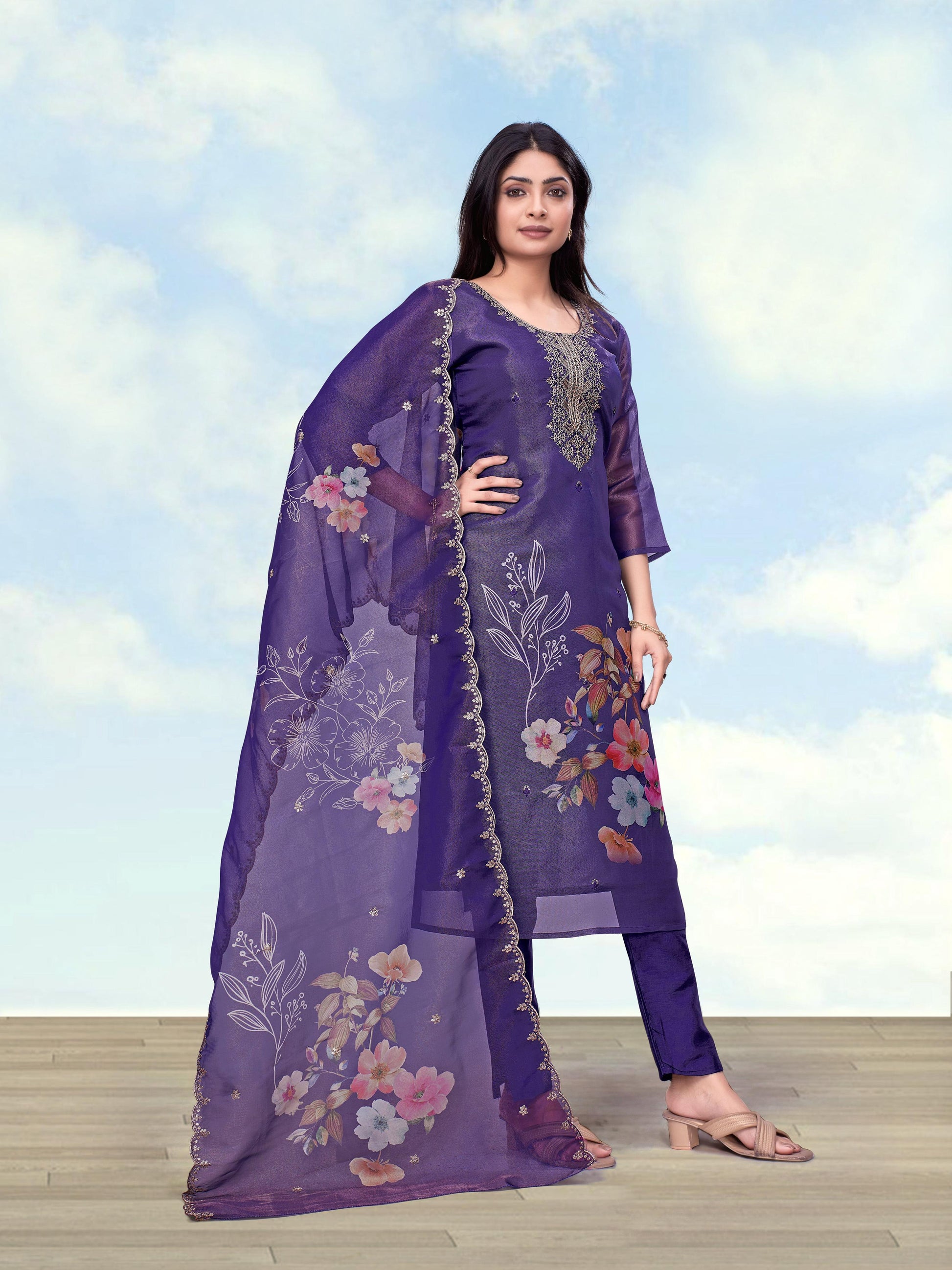 Monjolika Fashion Purple Simar Kurta Set With Floral Print