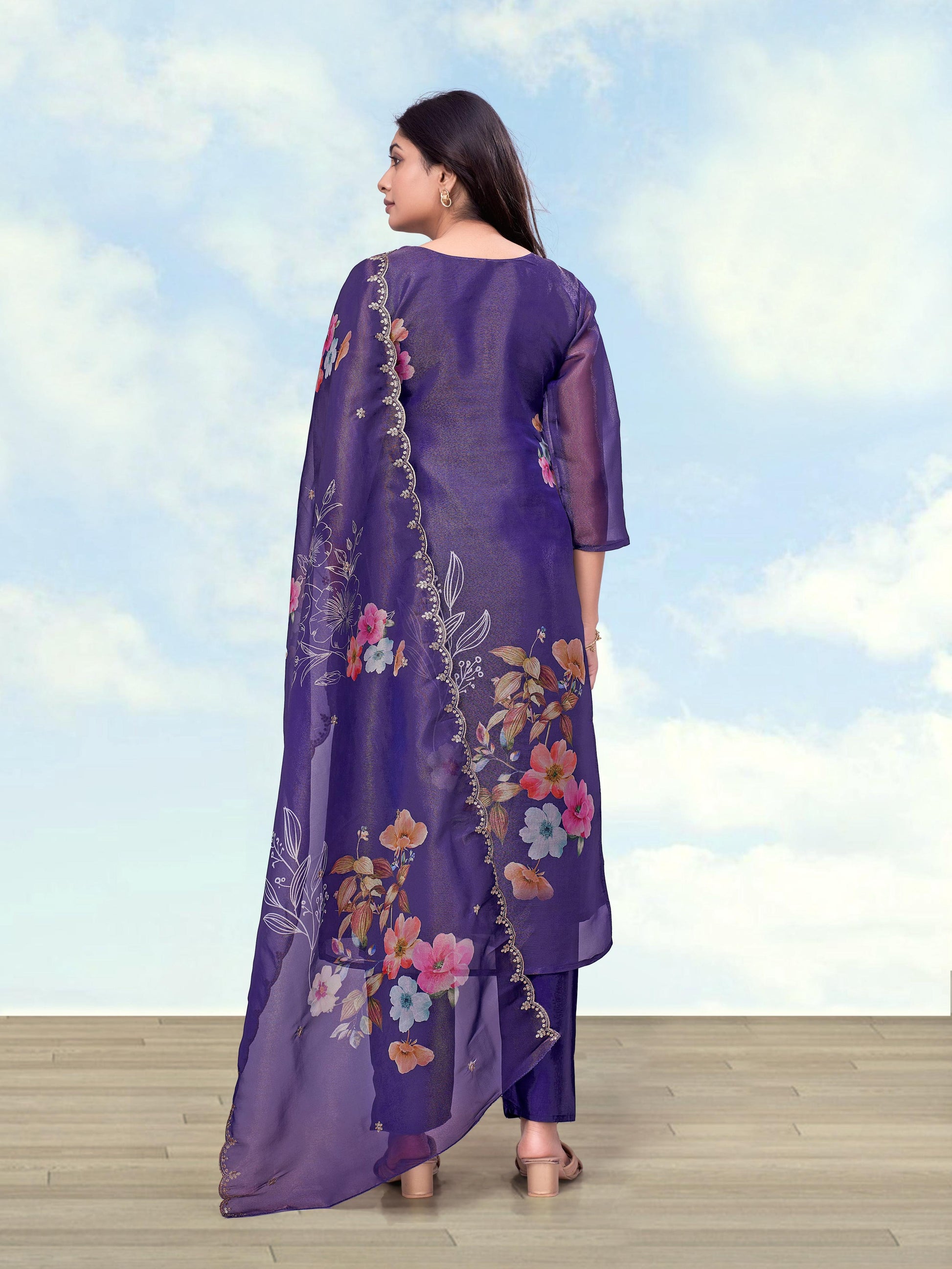 Monjolika Fashion Purple Simar Kurta Set With Floral Print