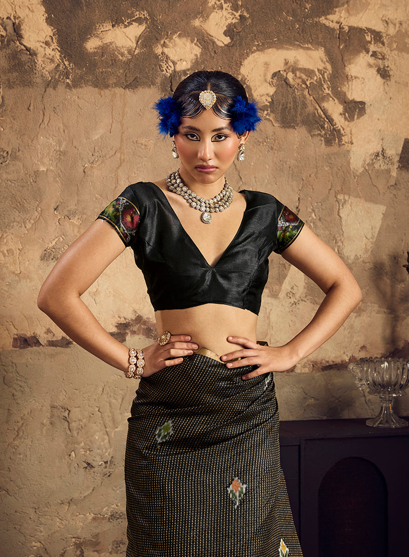 Monjolika Fashion Black Weaving Silk Blend Saree With Zari Border Design