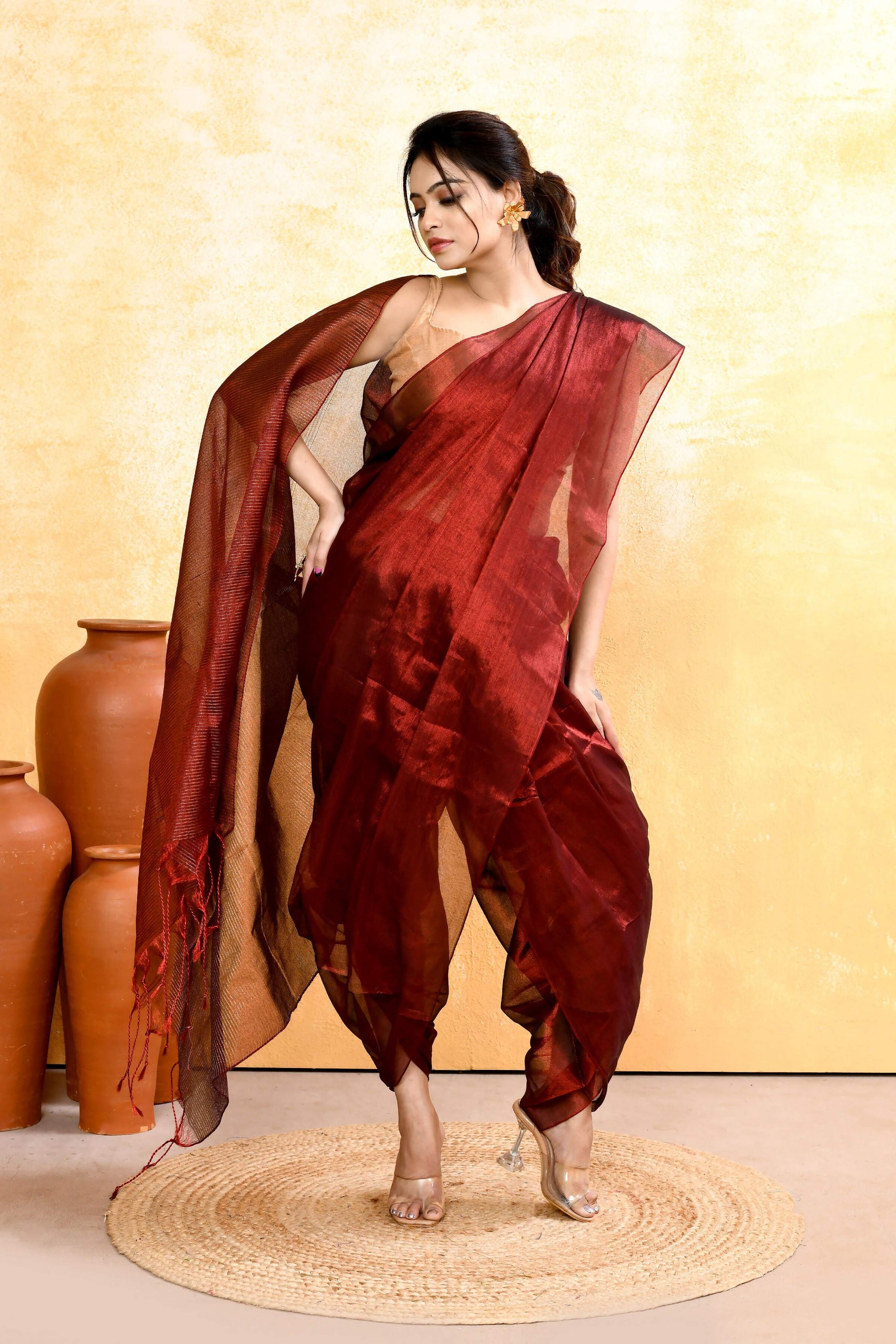 Piyari Fashion Women's Maroon Dual Tone Organic Tissue Saree With Blouse Piece