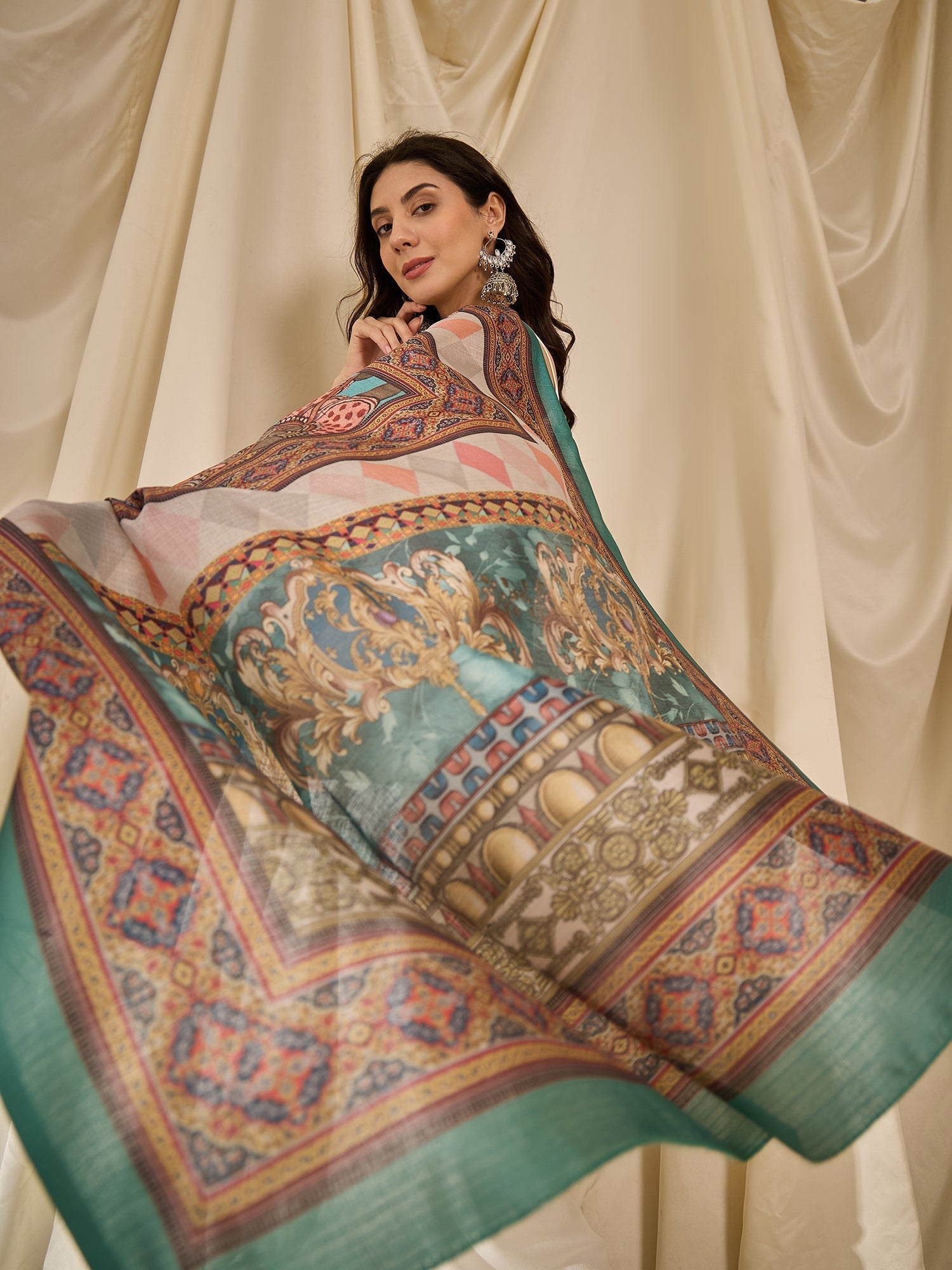 InWeave White Strappy Rama Green Dupatta Set 