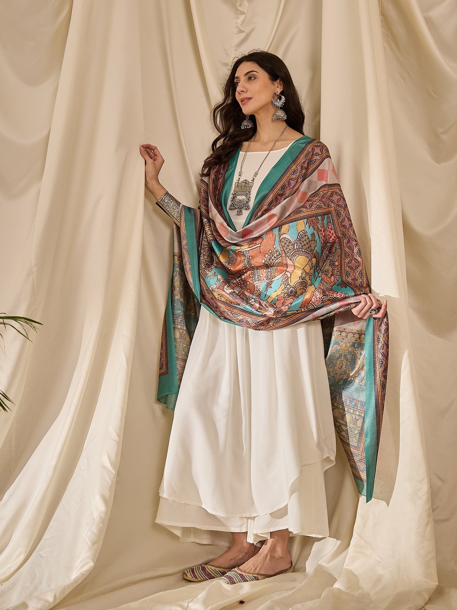 InWeave White Strappy Rama Green Dupatta Set 