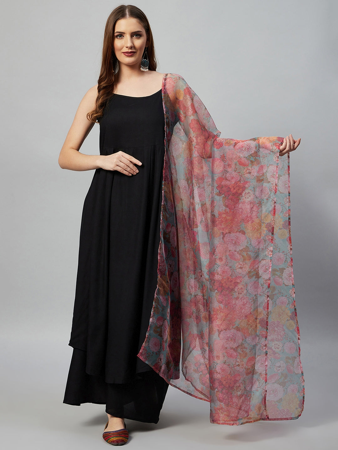 InWeave Black Strappy Set With Green Organza Dupatta 