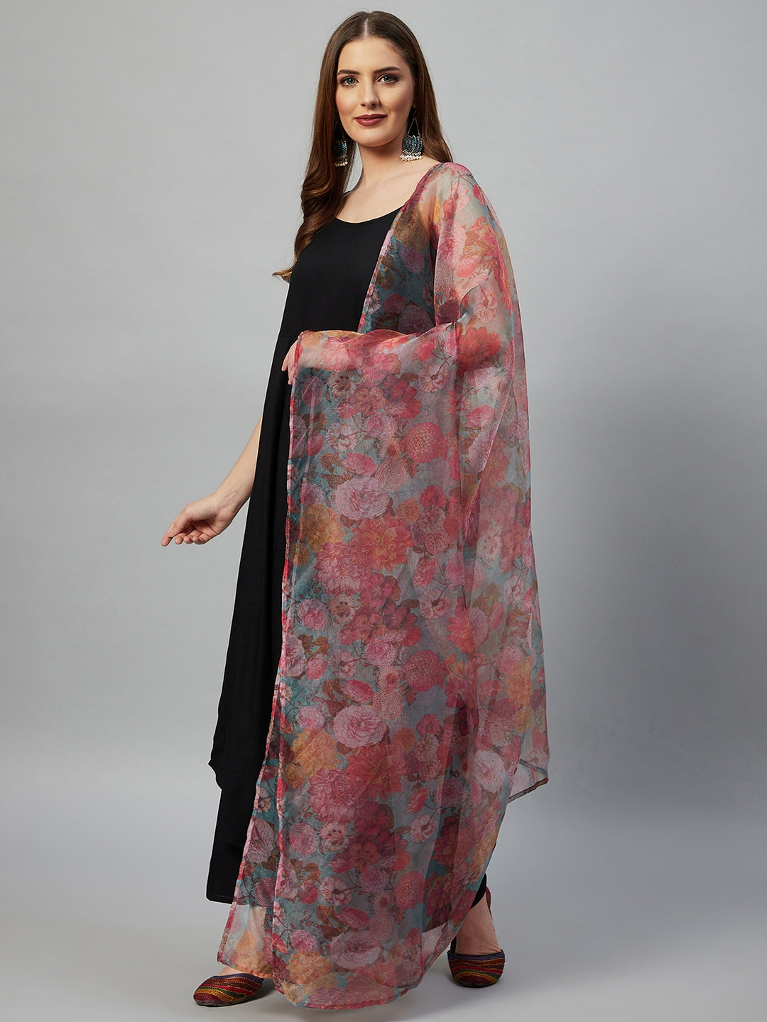 InWeave Black Strappy Set With Green Organza Dupatta 