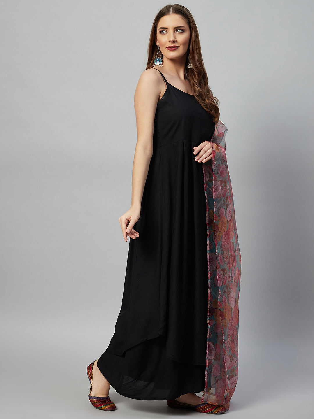 InWeave Black Strappy Set With Green Organza Dupatta 