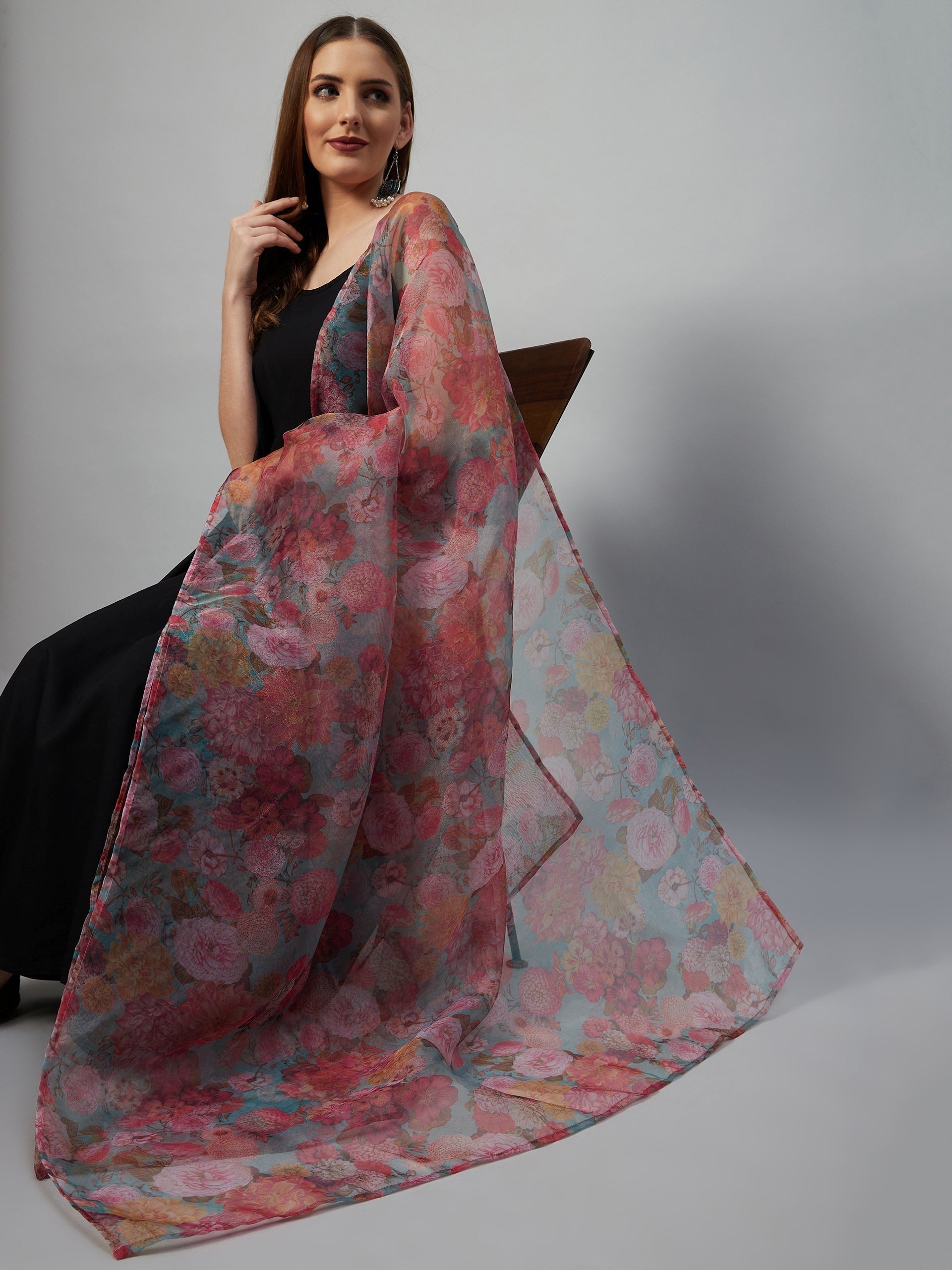 InWeave Black Strappy Set With Green Organza Dupatta 