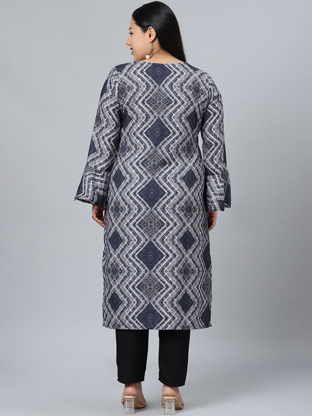 Sztori Geometric Printed Round Neck Straight Kurta with Pant