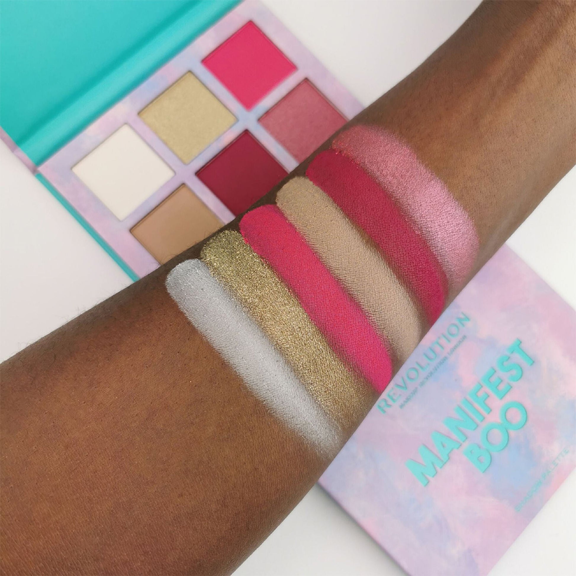 Makeup Revolution Power Eyeshadow Palette 90's Baby - Manifest Boo