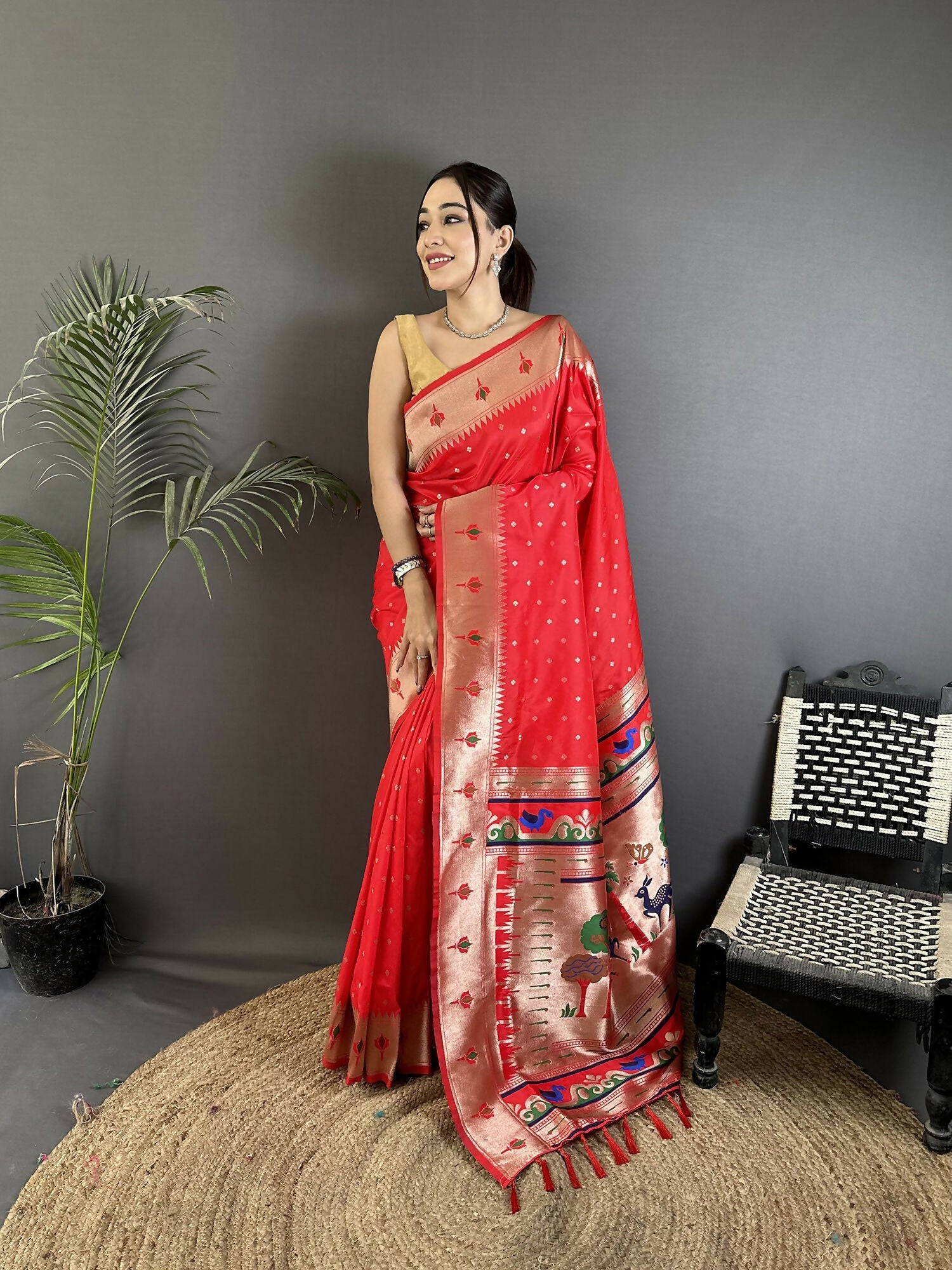 Joban Fashion Red Peacock & Floral Motifs Soft Lichi Silk Kanchipuram Saree
