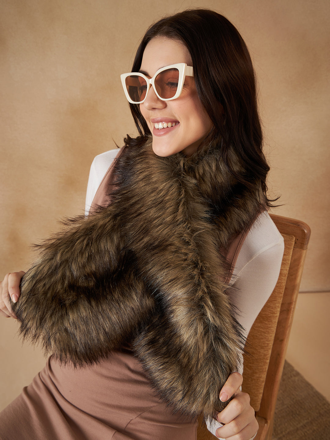 InWeave Women's Beige Print Faux Fur Neck Warmer 