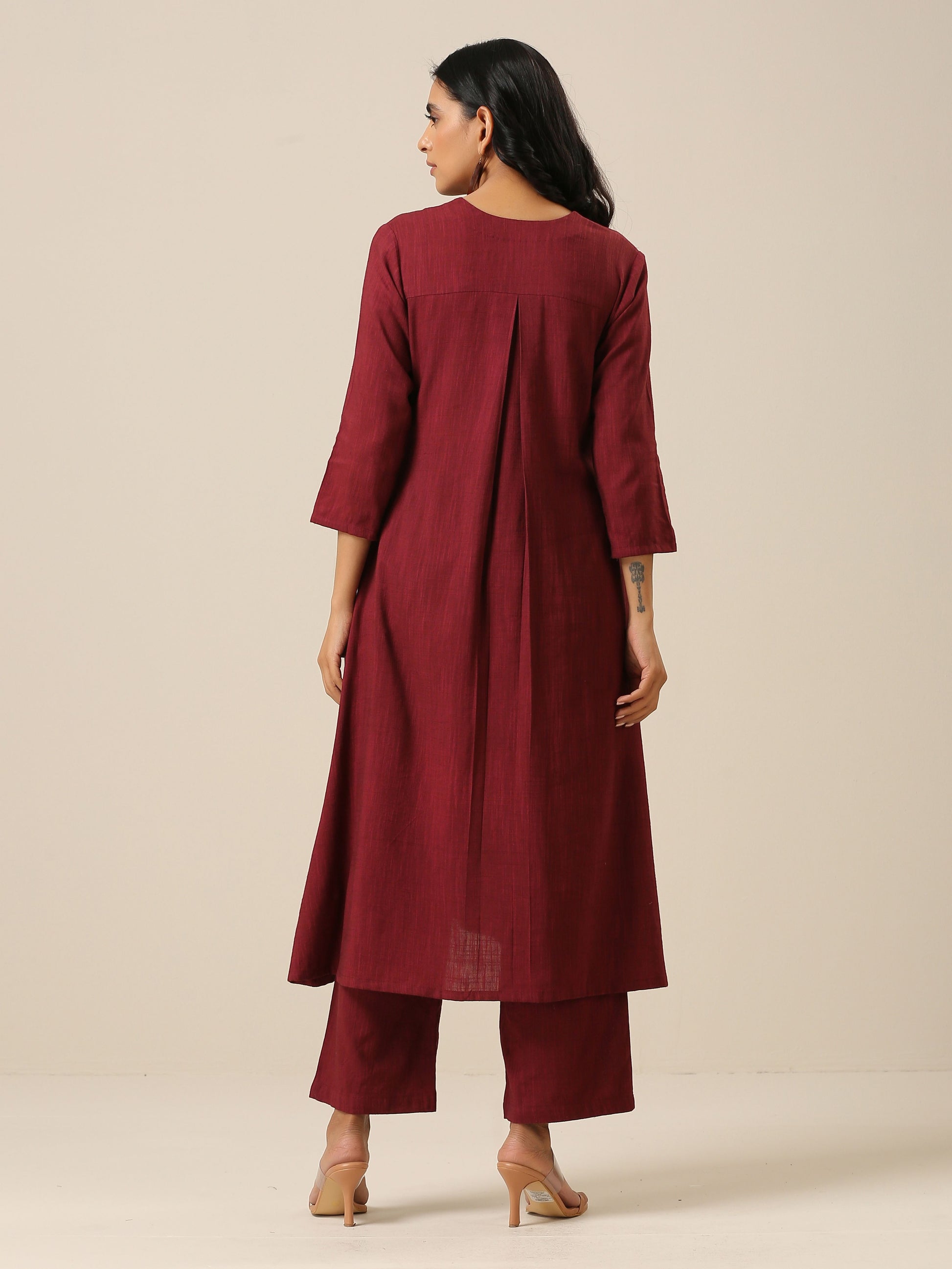 trueBrowns Ruby Wine Slub Texture Back Pleat Kurta Pant Set 