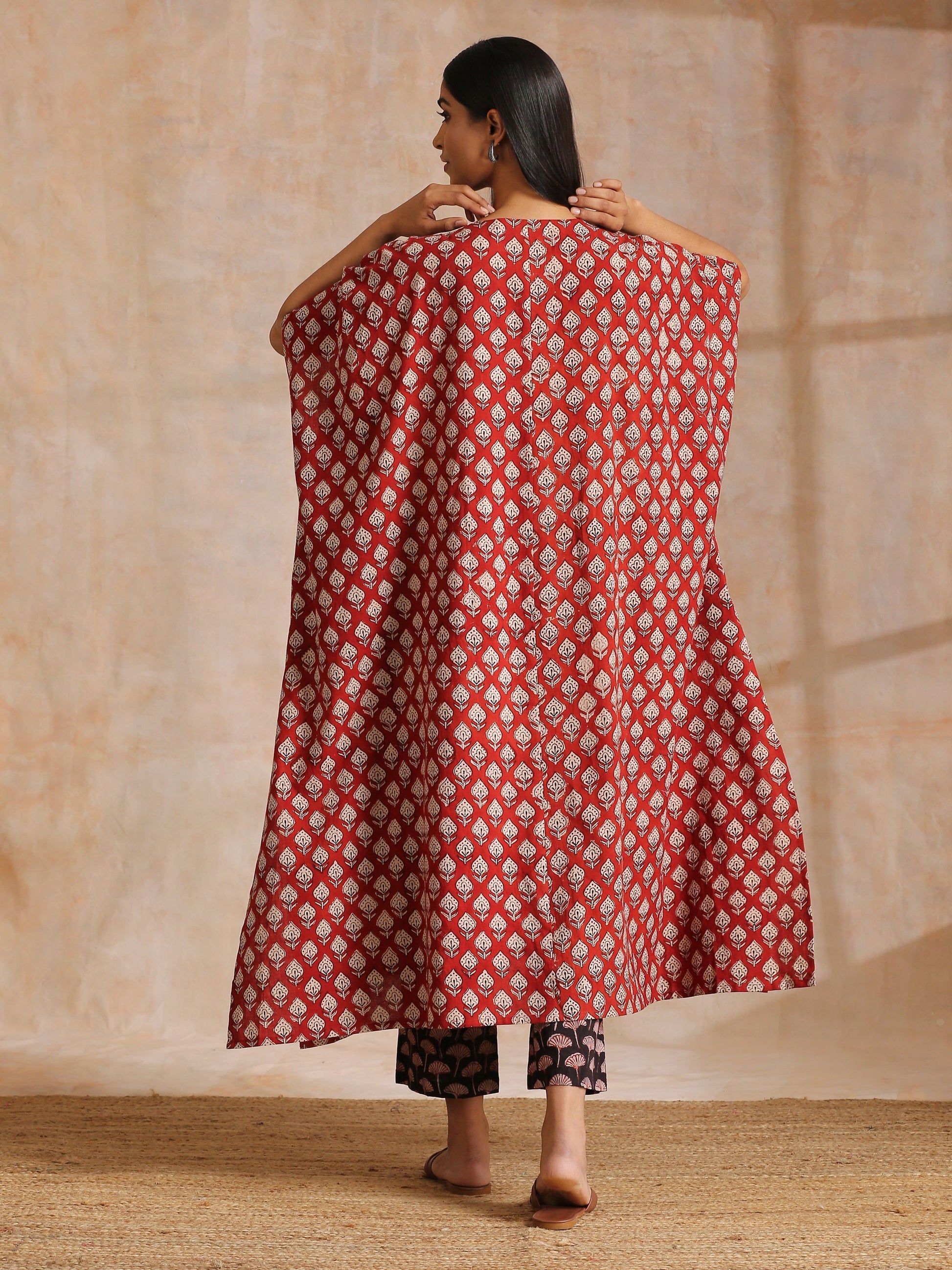 trueBrowns Rust Red Bagru Floral Print Cotton Panel Kaftan Kurta Pant Set 