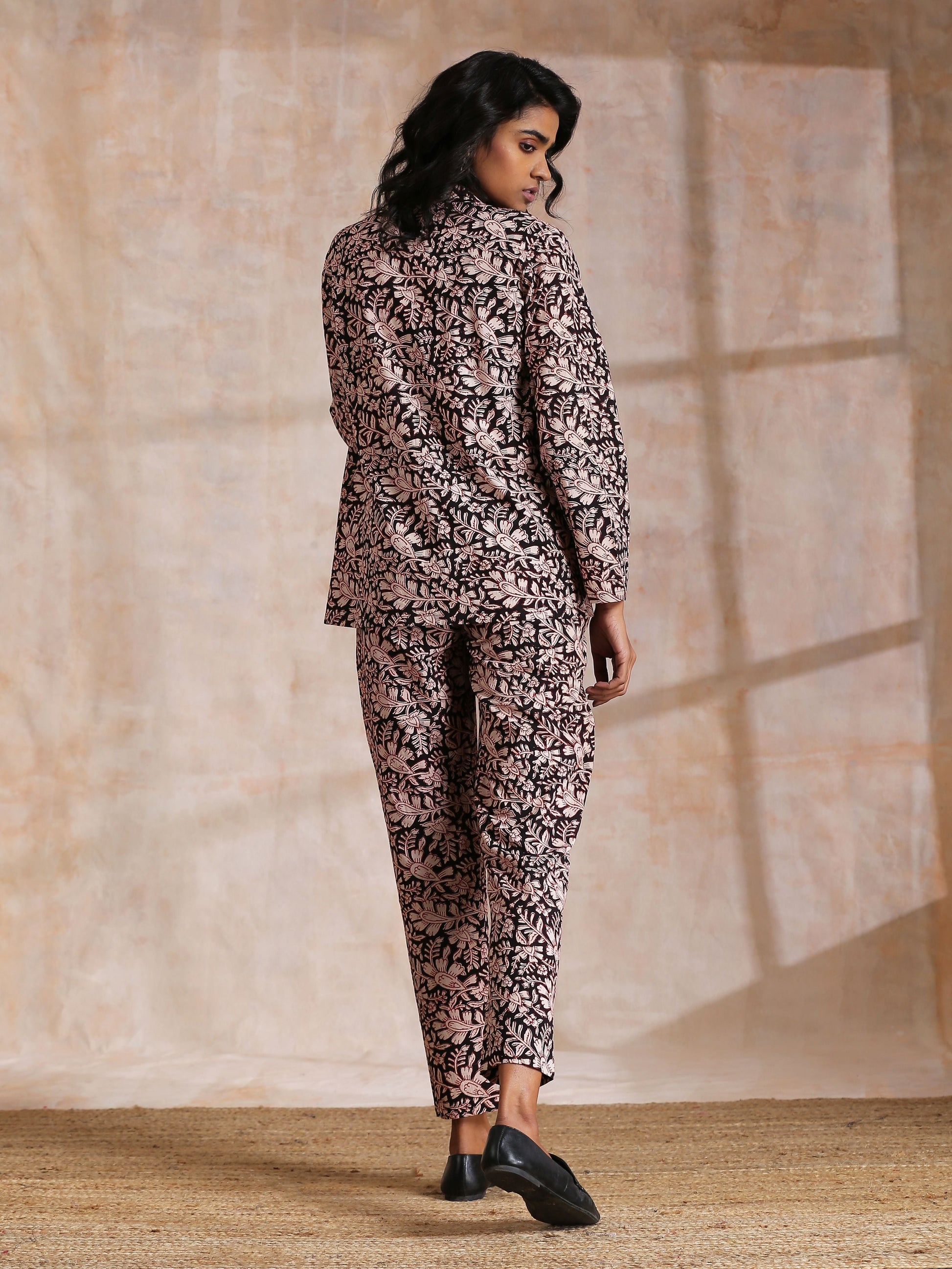 trueBrowns Black Floral Overall Bagru Print Cotton Pant Suit Set 