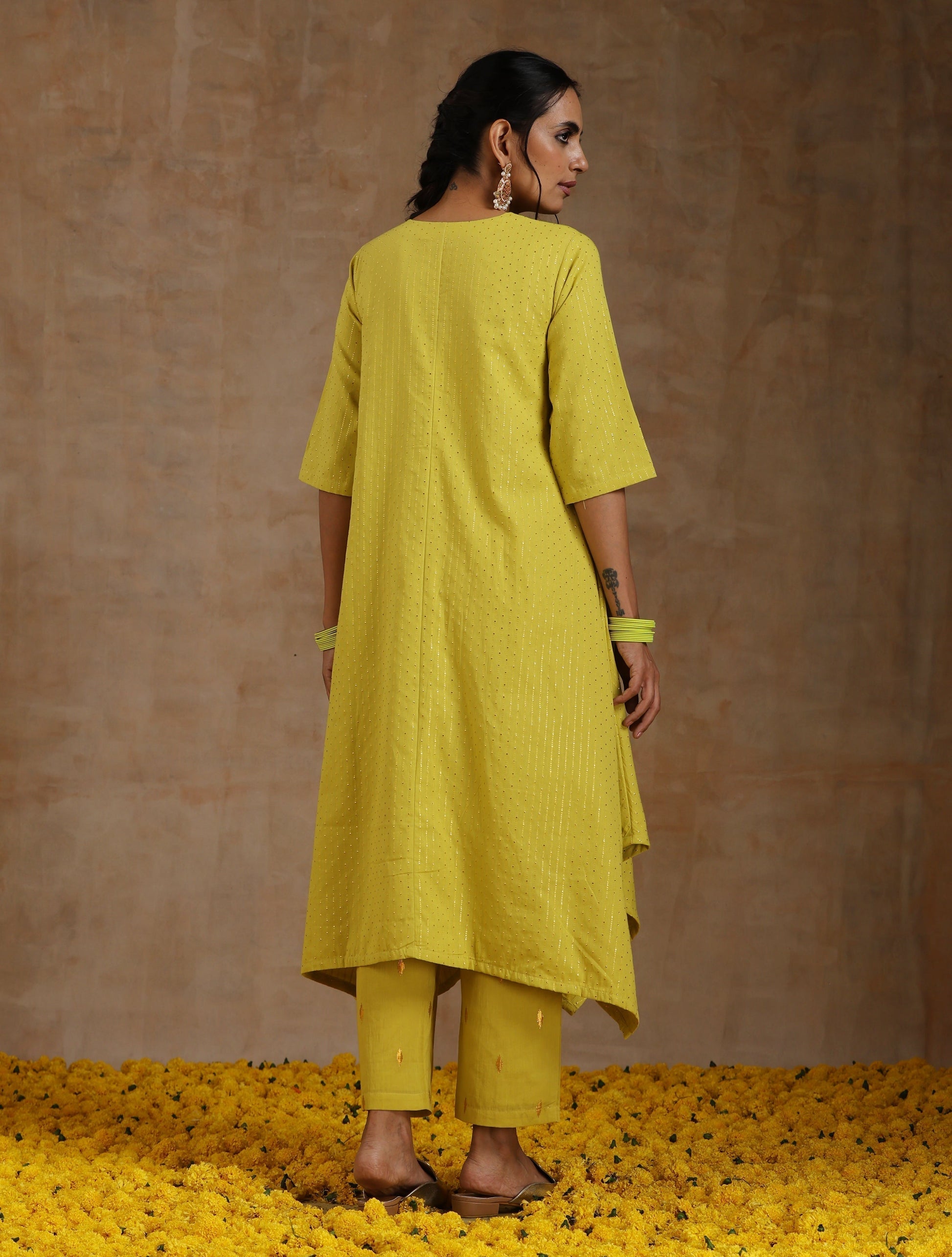 trueBrowns Lime Gold Cotton Handkerchief Kurta Set 