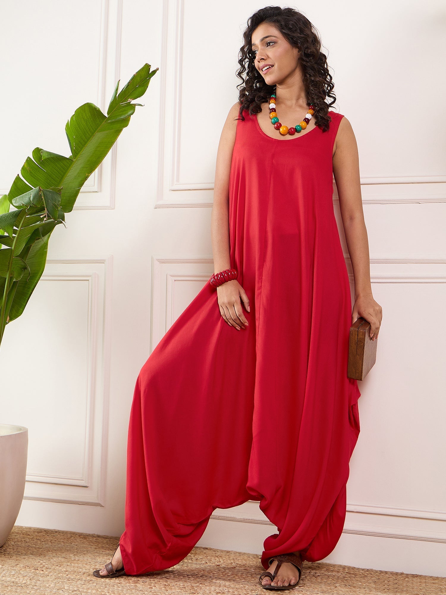 InWeave Red Round Sleeveless Jumpsuit 