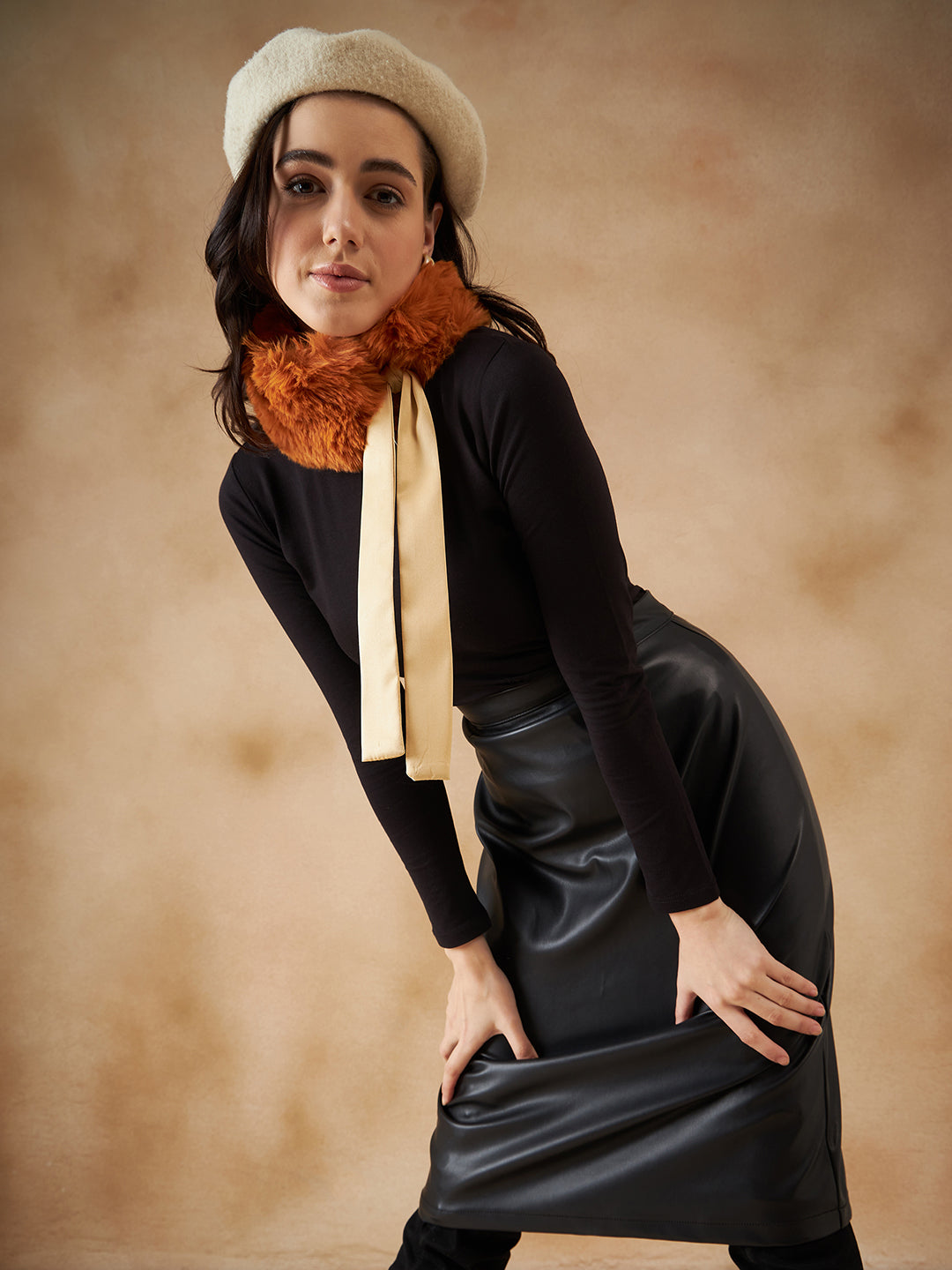 InWeave Women's Carrot Orange Fur Neckpiece 