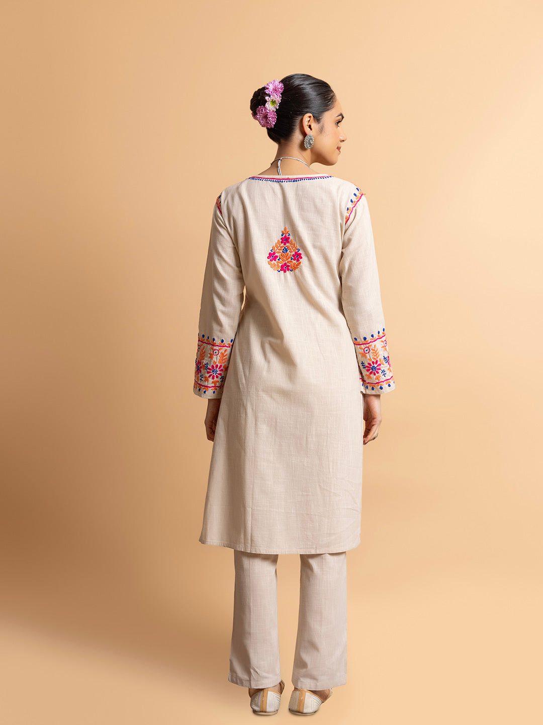 HOUSE OF KARI Floral Embroidered Chikankari Kurta With Palazzo 