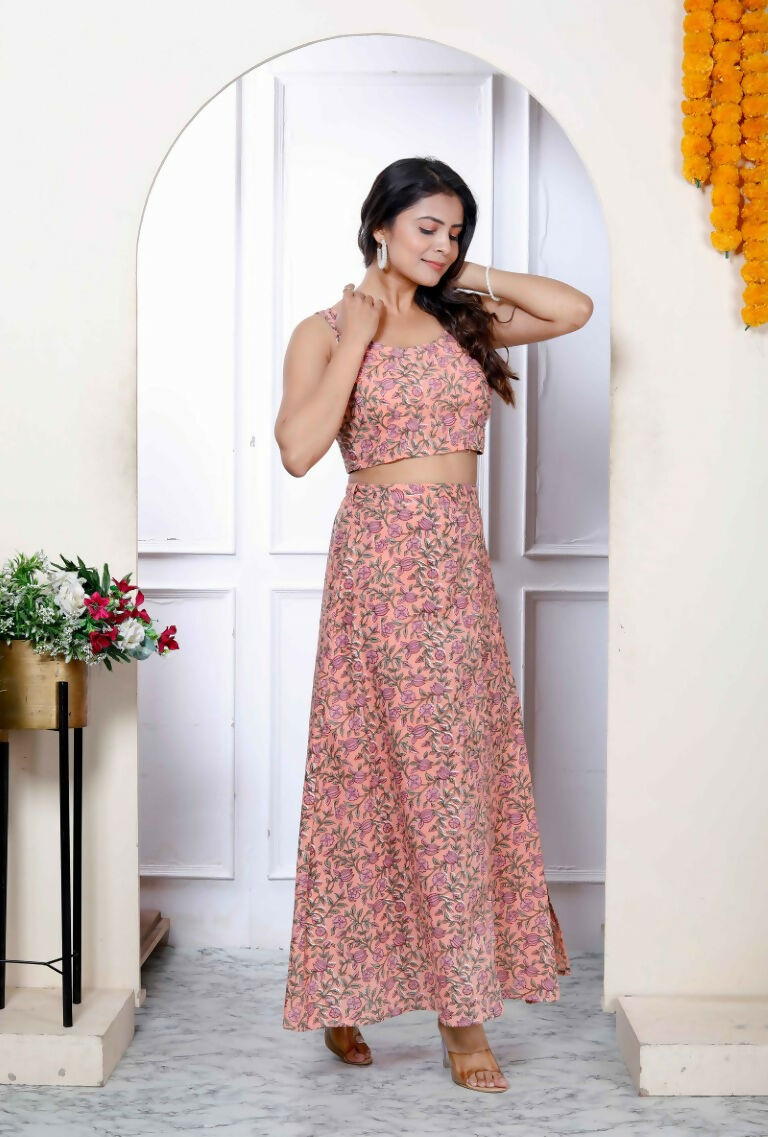 Miravan Women's Orange Floral Printed Crop Top And Skirt Co-Ord Set 