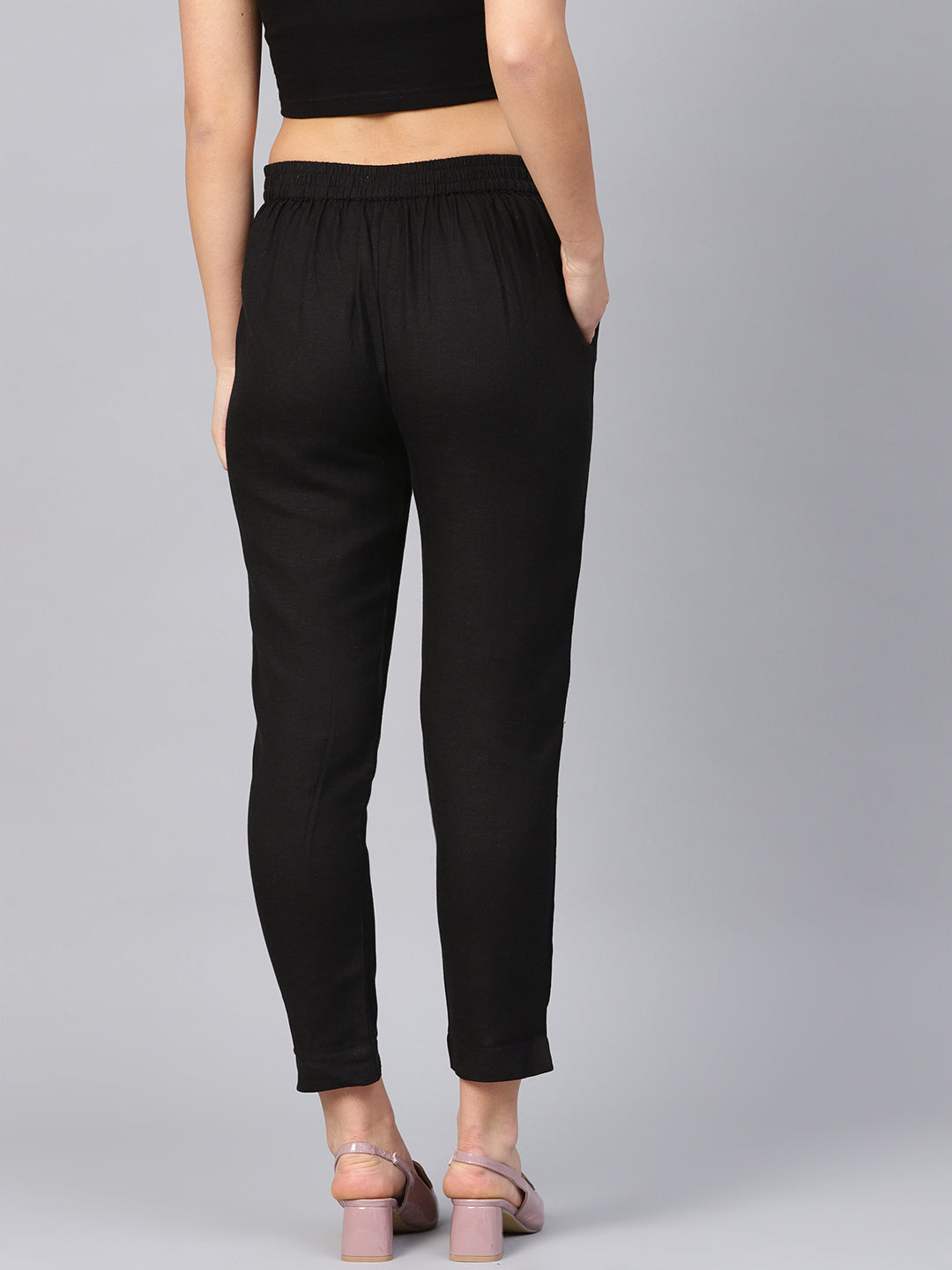 Juniper Women Black Rayon Flex Solid Slim Fit Pant/Slim Pant 