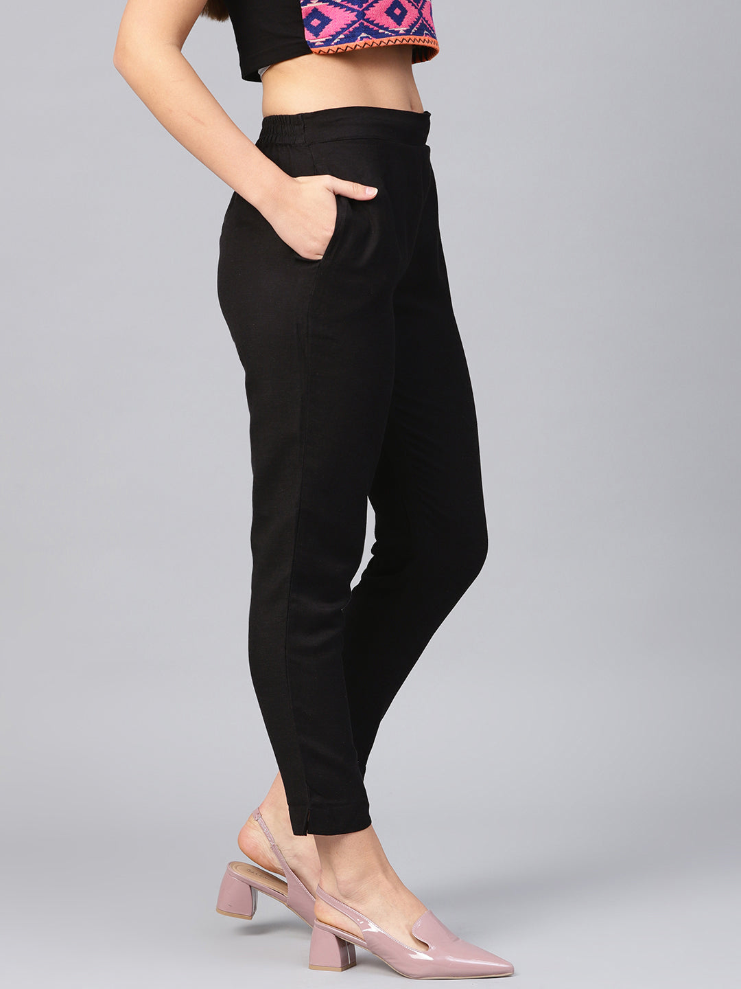 Juniper Women Black Rayon Flex Solid Slim Fit Pant/Slim Pant 