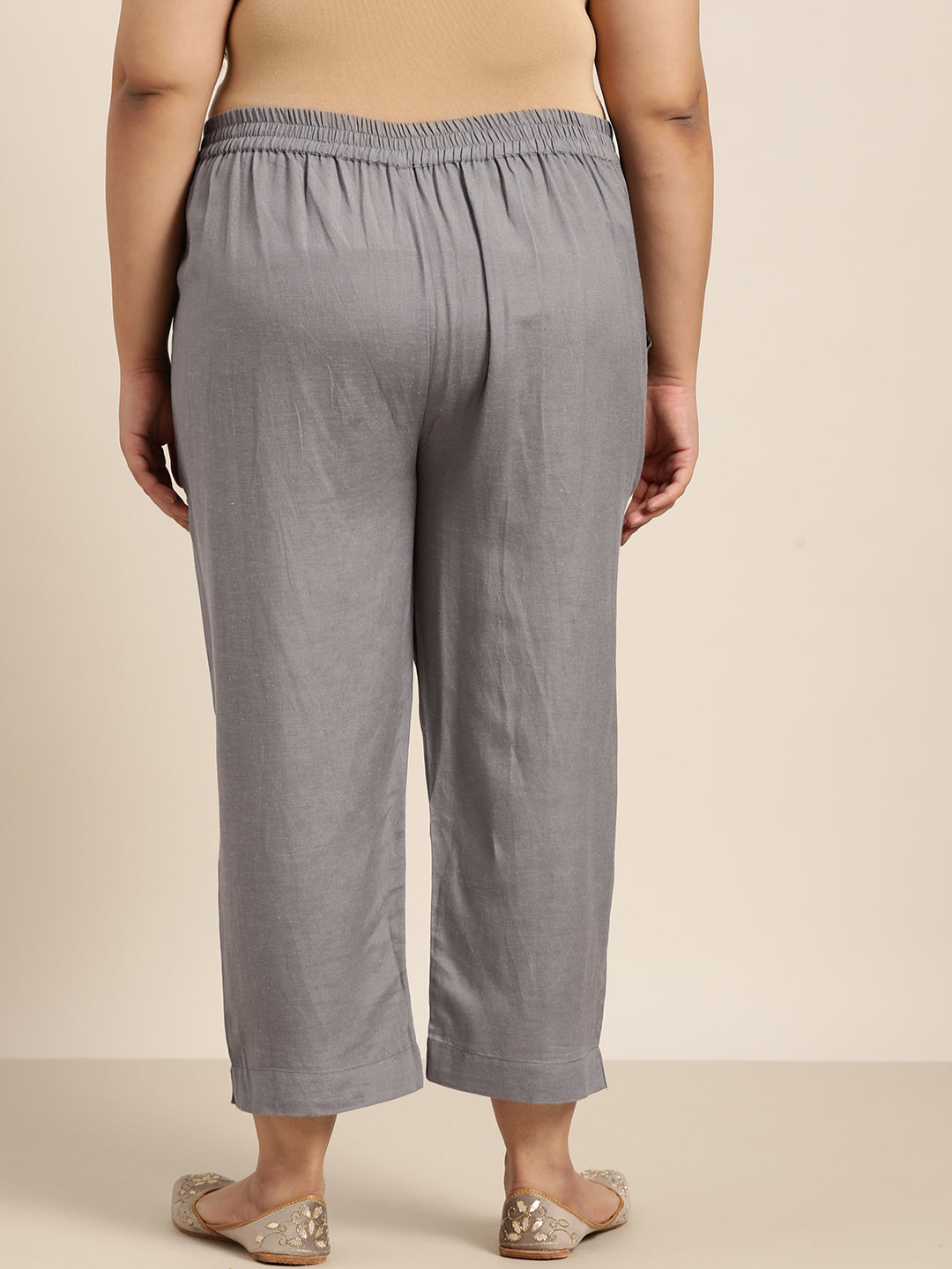 Juniper Women Grey Rayon Flex Solid Slim Fit Pant/Slim Pant
