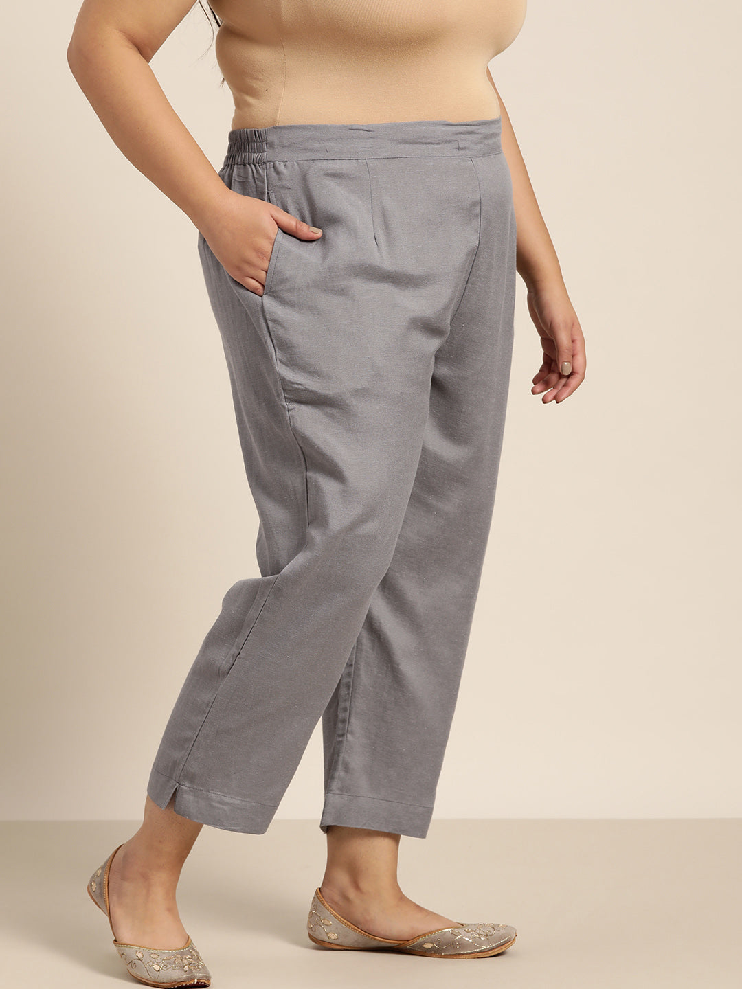 Juniper Women Grey Rayon Flex Solid Slim Fit Pant/Slim Pant