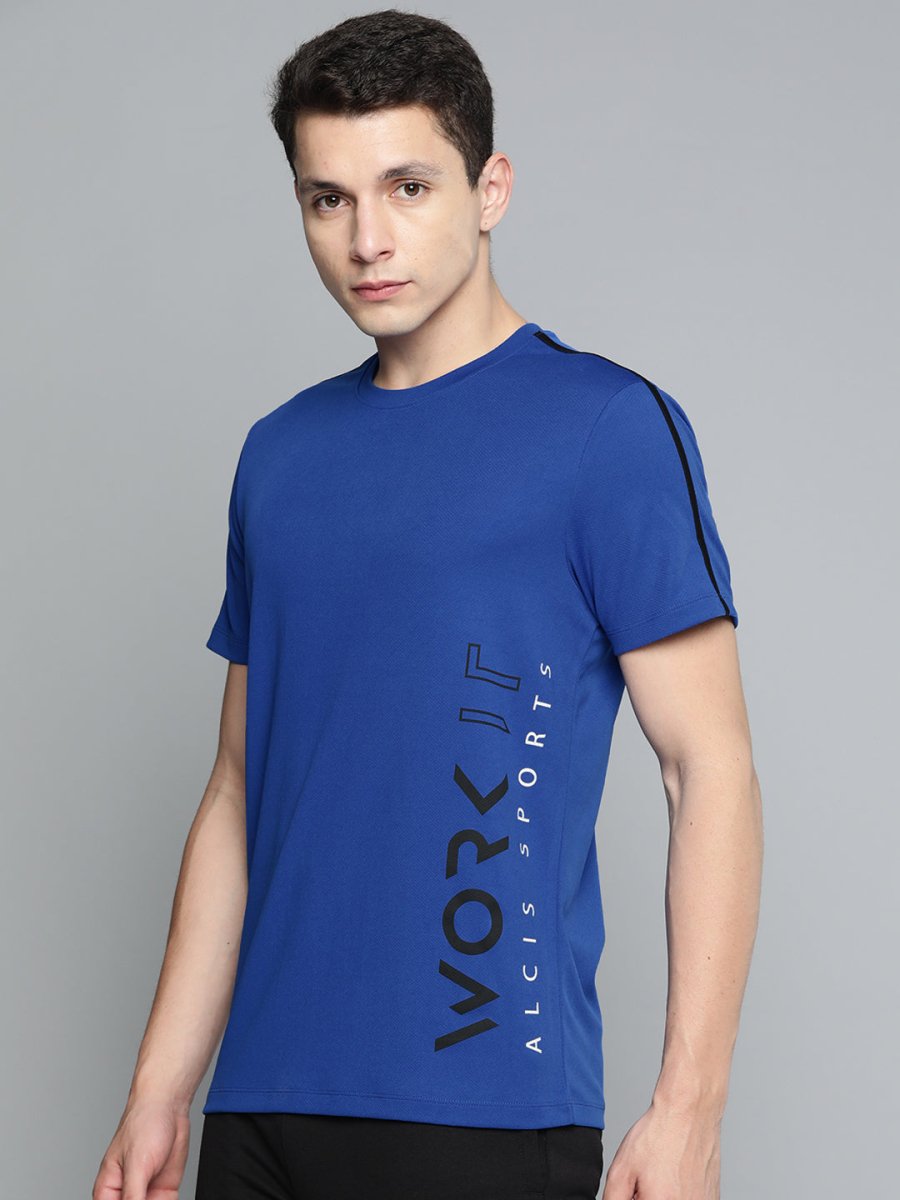 Alcis Men Typography Printed Dry Tech Slim Fit T-shirt 