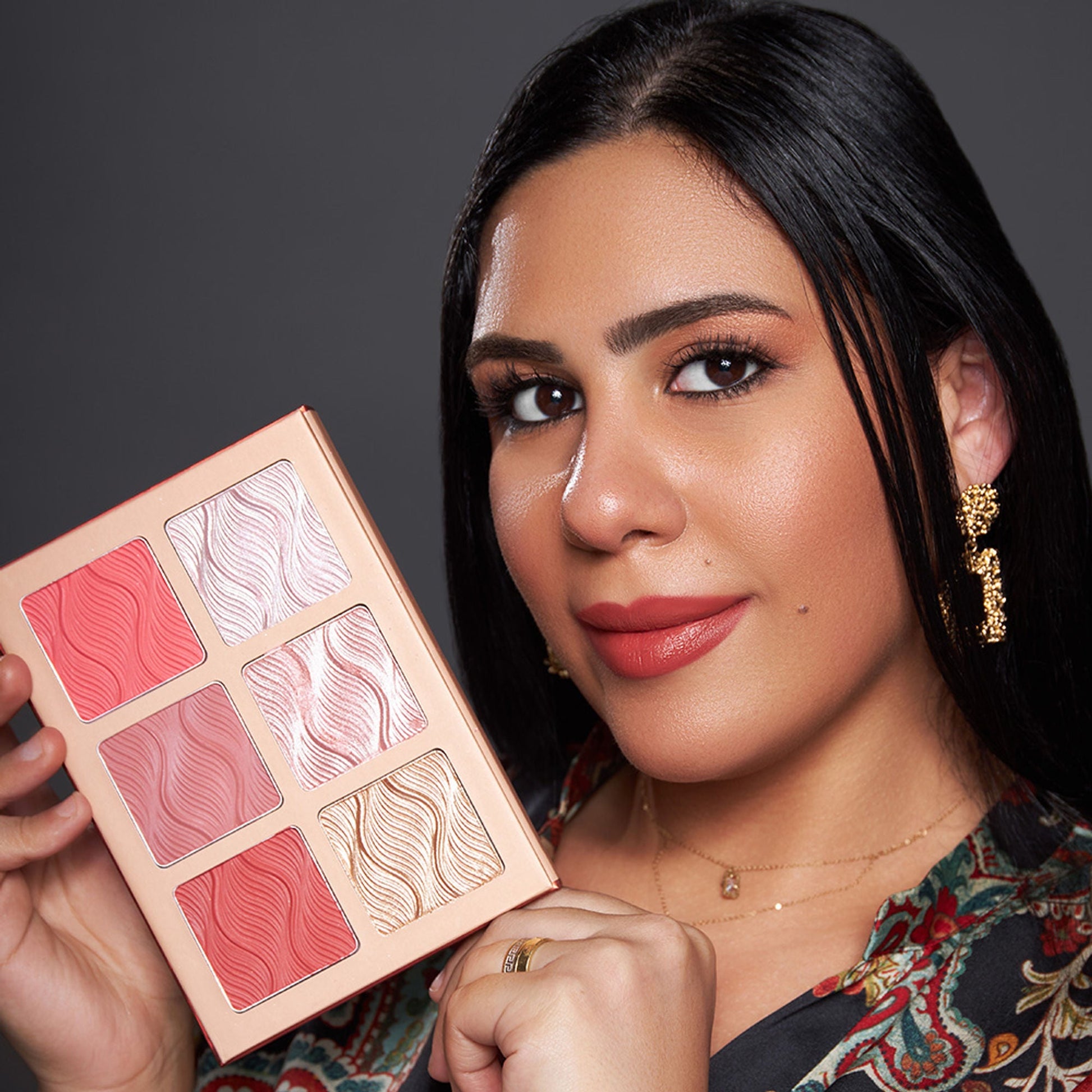 Character Glow & Blush Palette - Cbh001