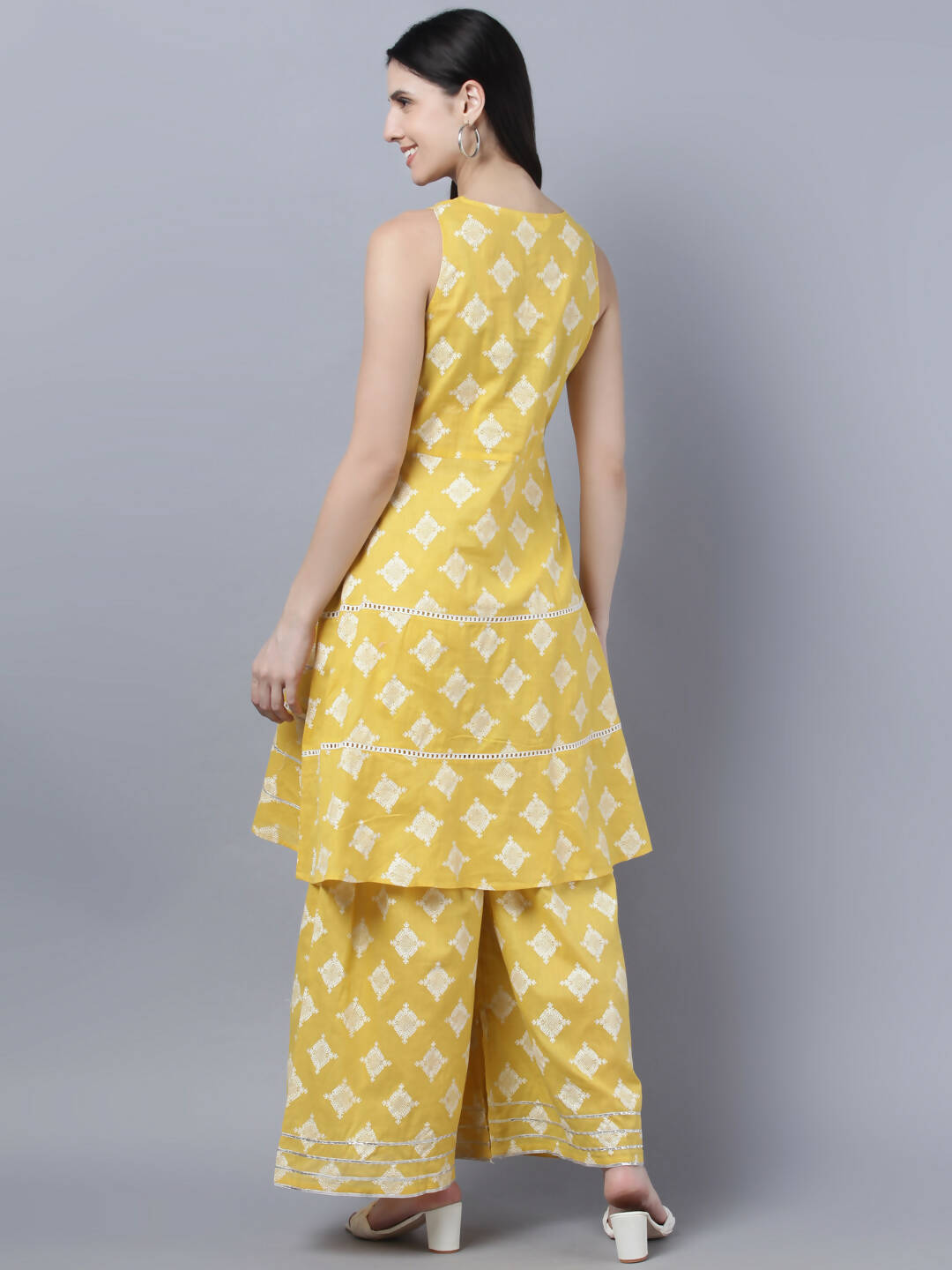 Myshka Women Yellow Floral Pure Cotton Kurti with Palazzos With Dupatta