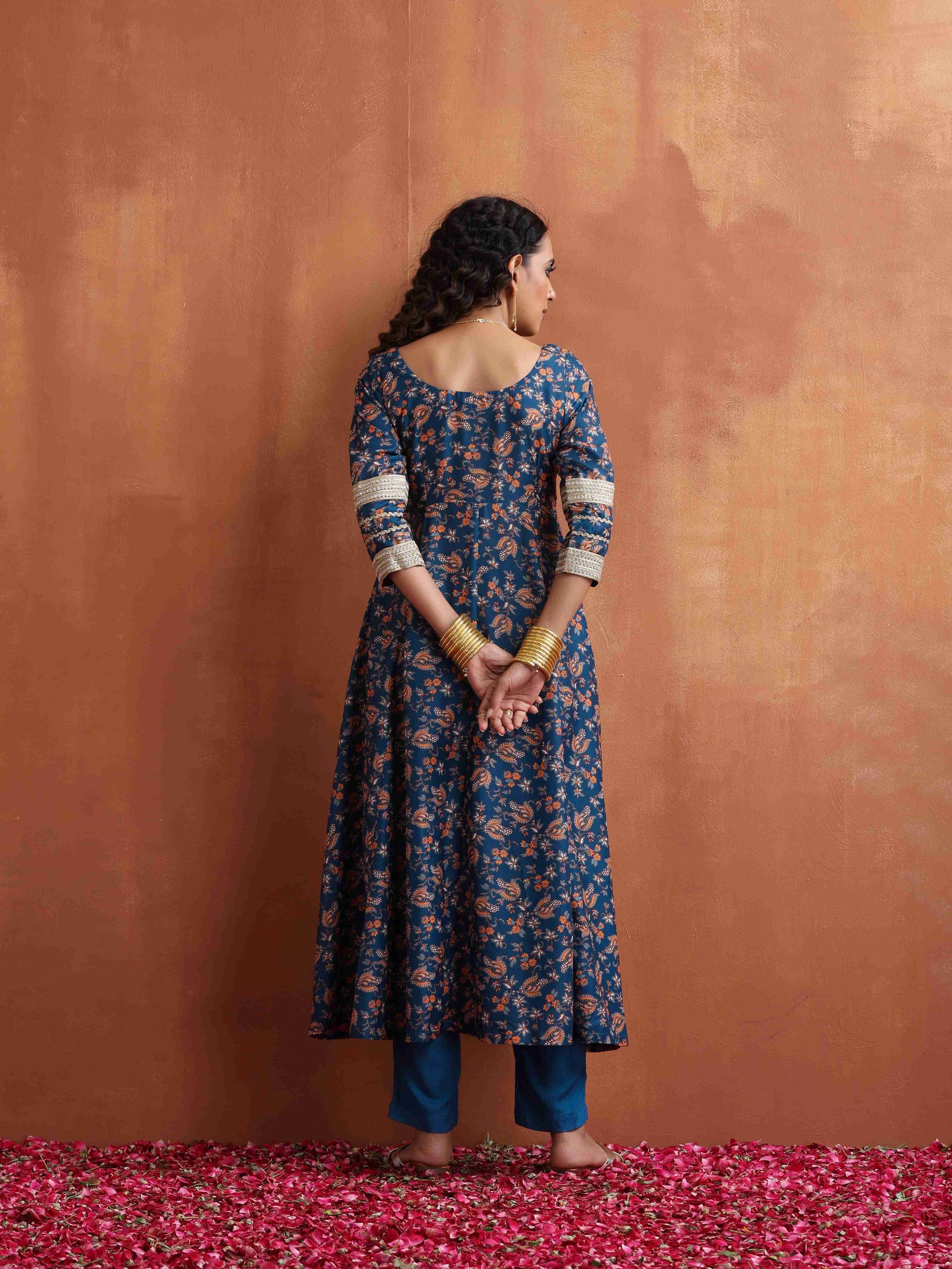 trueBrowns Blue Print Straight Kurta Set 