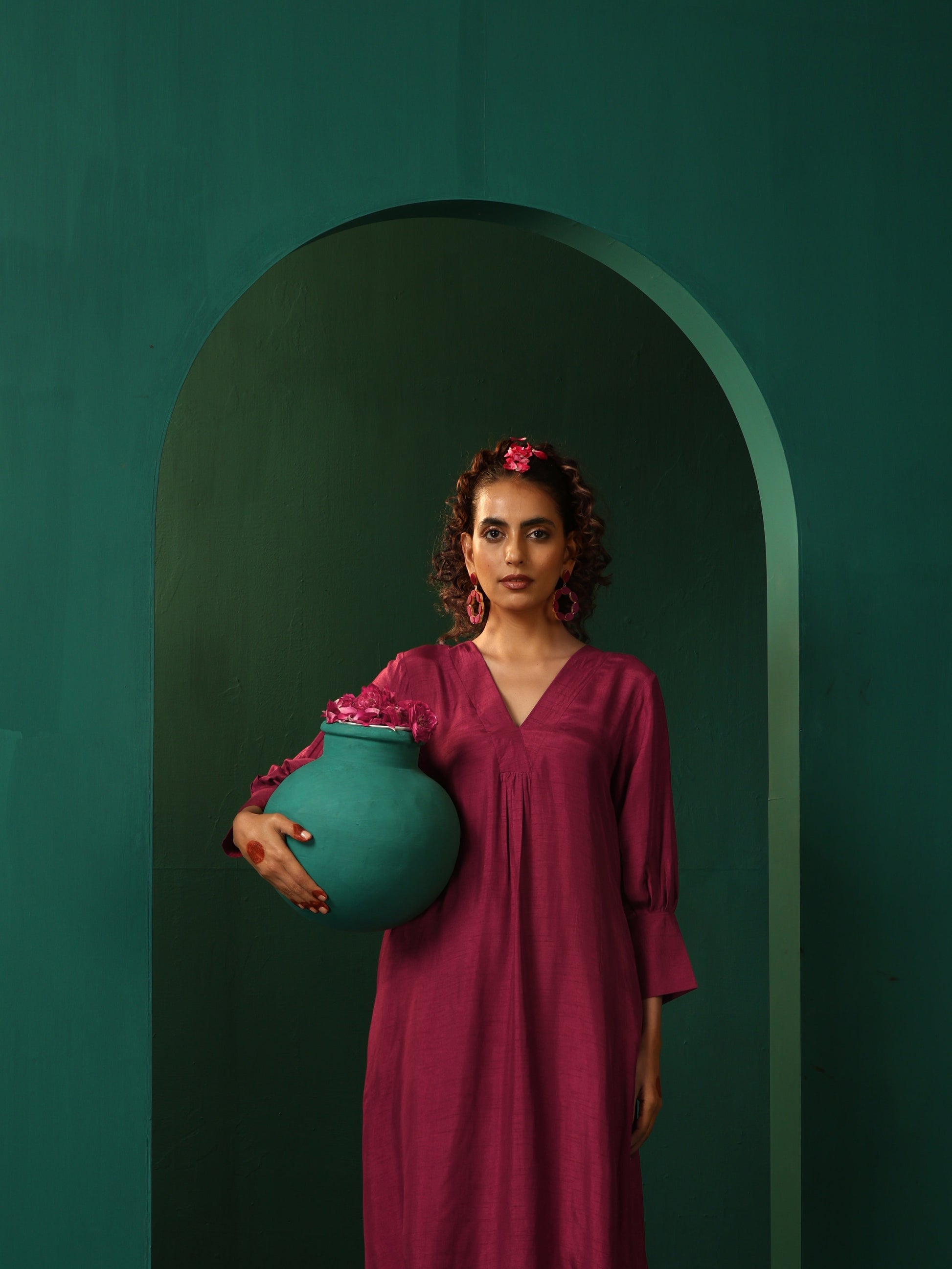 trueBrowns Maroon Silk Puff Sleeve Kurta Pant Set 