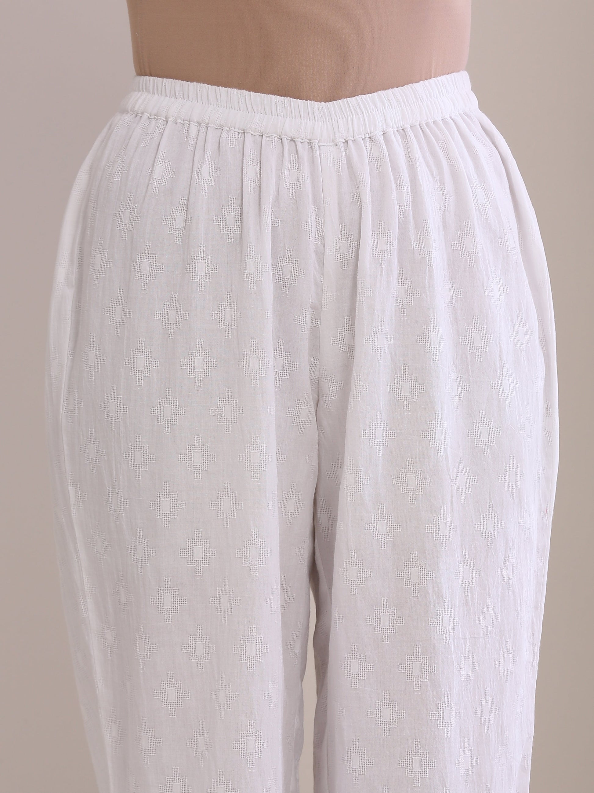 trueBrowns White Dobby High Slit Gathered Kurta Set 
