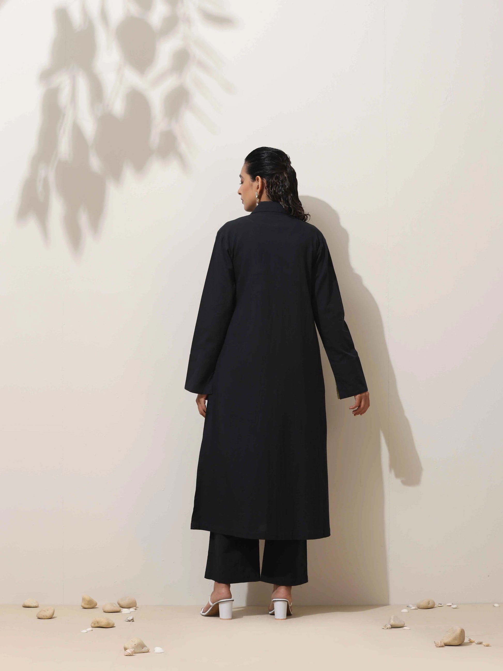 trueBrowns Black Cotton Linen Kurta Pant Set 