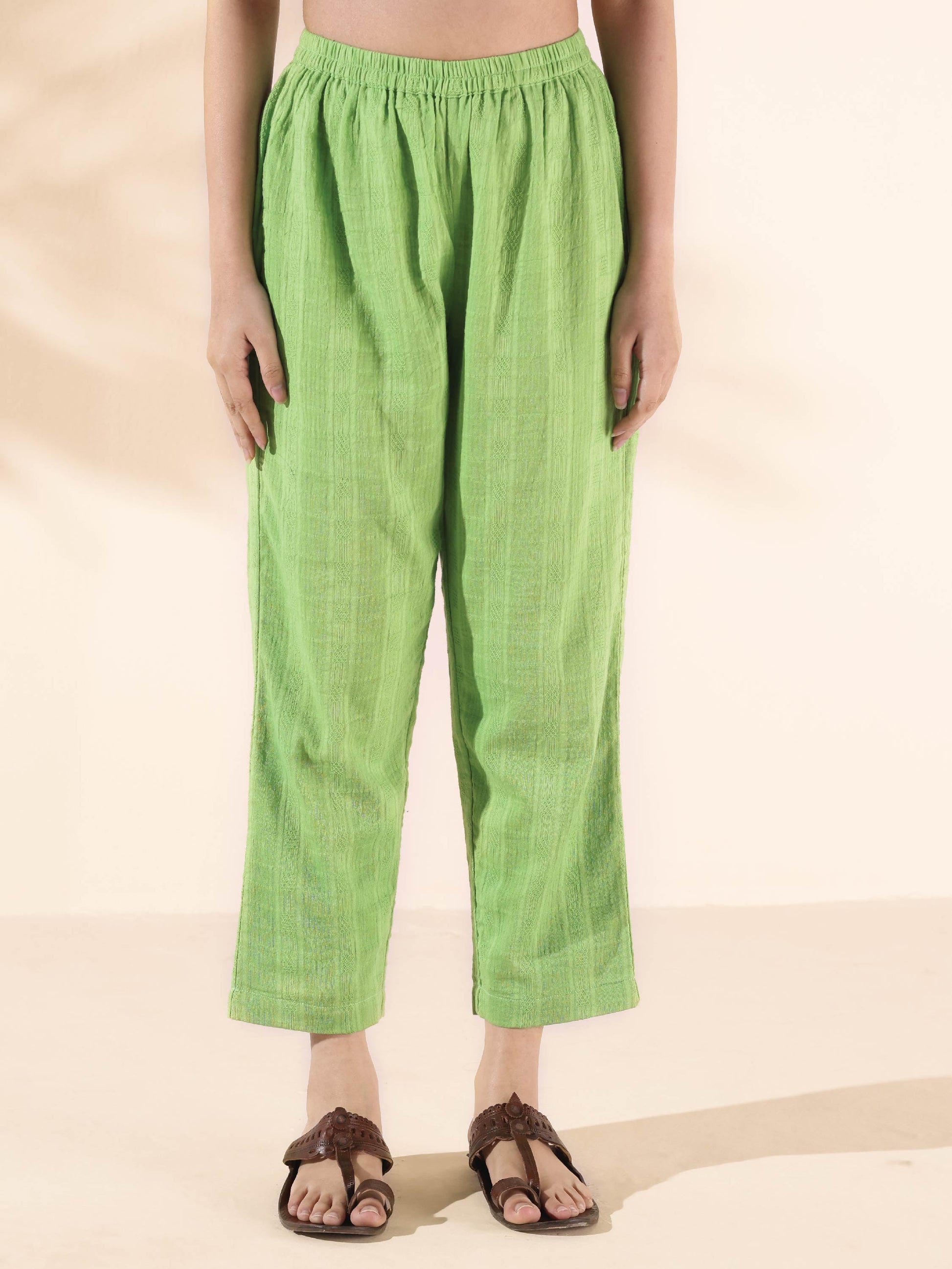 trueBrowns Green Cotton Dobby Sleeveless Kurta Pant Set 