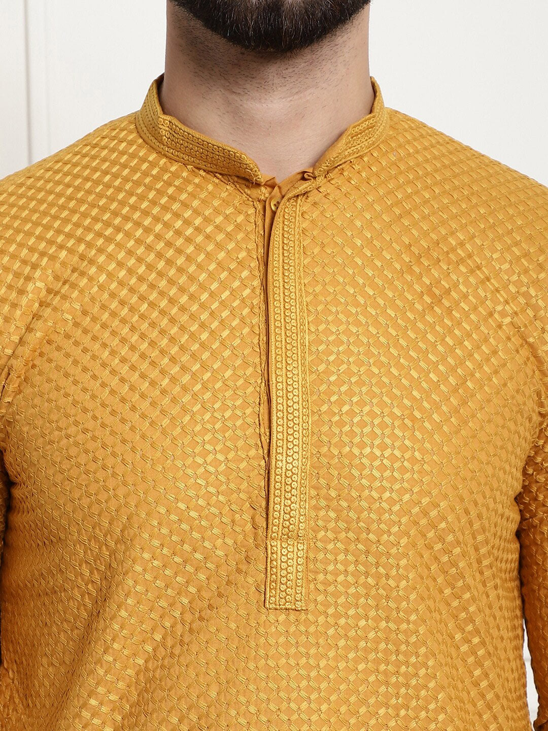 Sojanya Geometric Embroidered Thread Work Pure Cotton Straight Kurta 