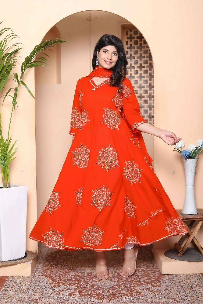 Miravan Women'S Orange Floral Cotton Printed Anarkali Kurta With Dupatta