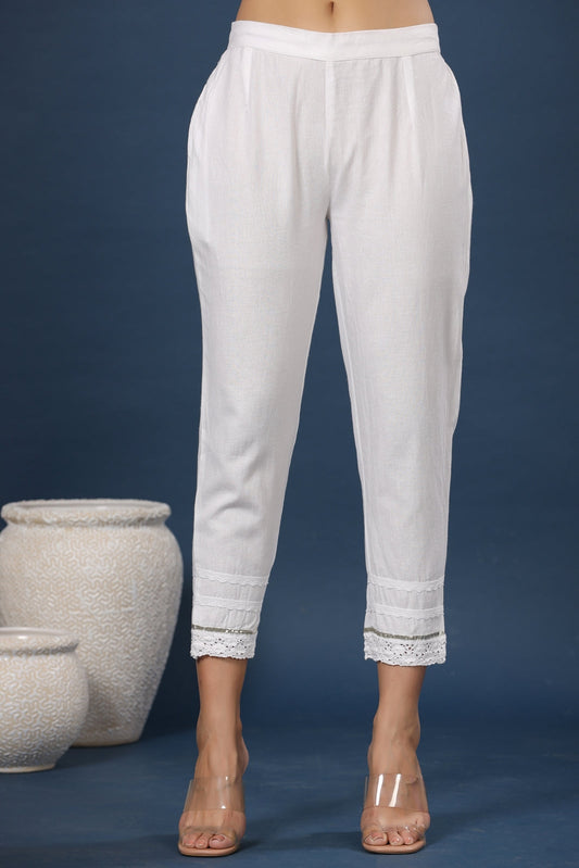 Juniper Women White Cotton Flex Solid Slim Fit Pant/Slim Pant 