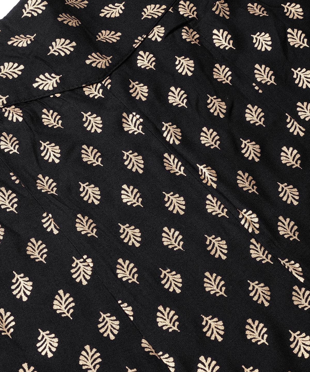 Juniper Women Black Rayon Printed Flared Palazzo 