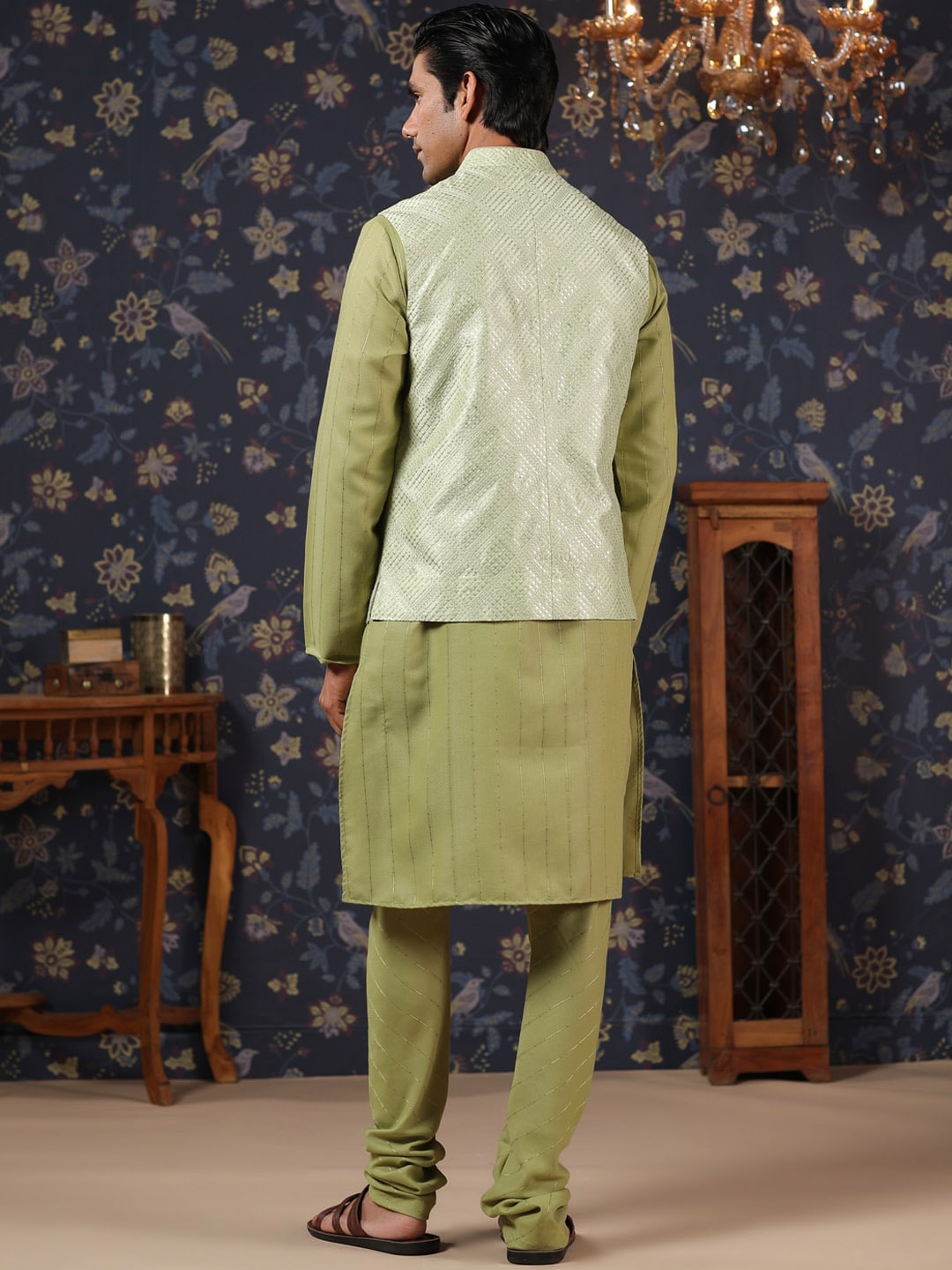 House of Pataudi Straight Kurta With Pyjamas & Embroidered Sequin Work Nehru Jacket
