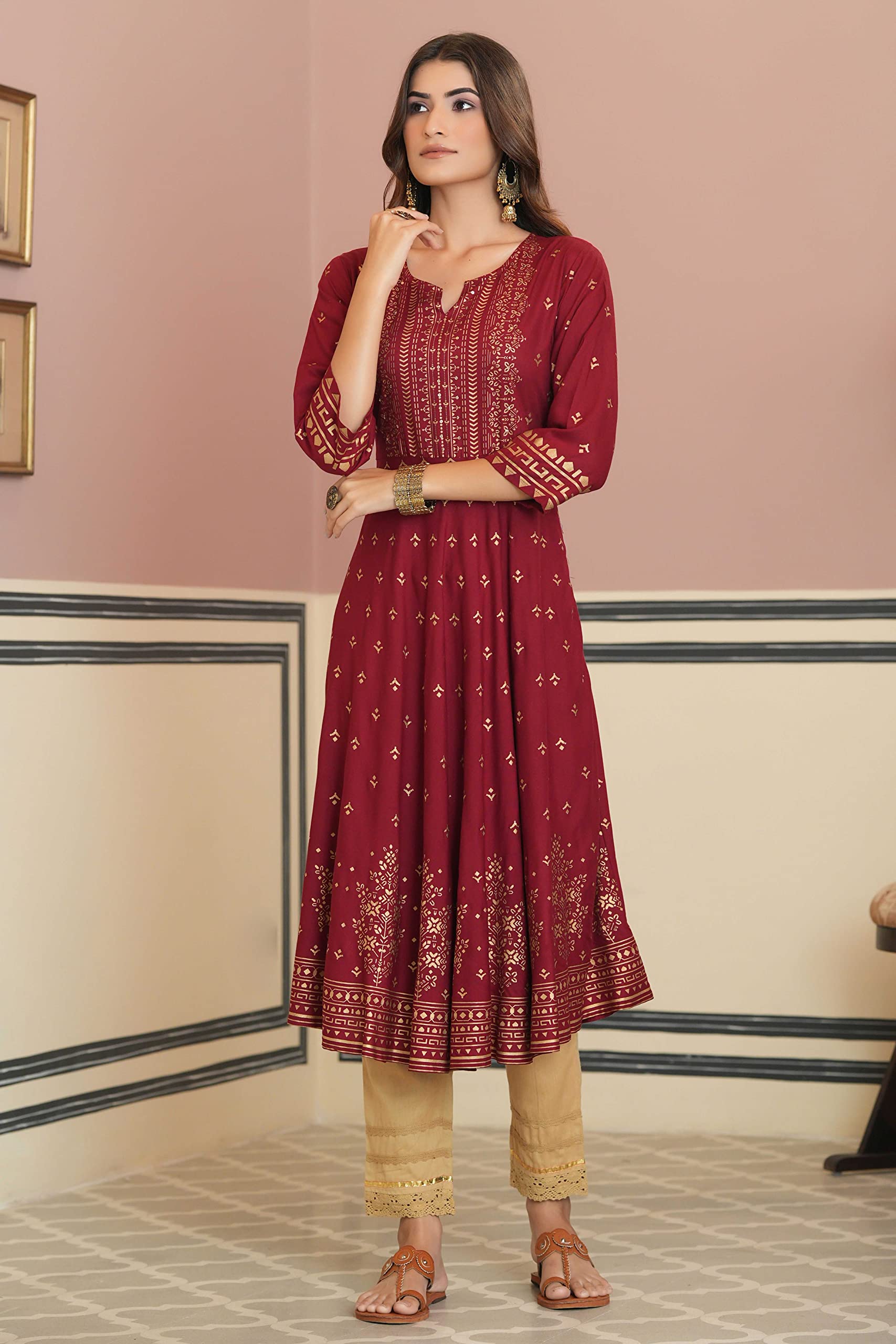 Juniper Women's Maroon Ethnic Motif Printed Rayon Kurta With Sequins
