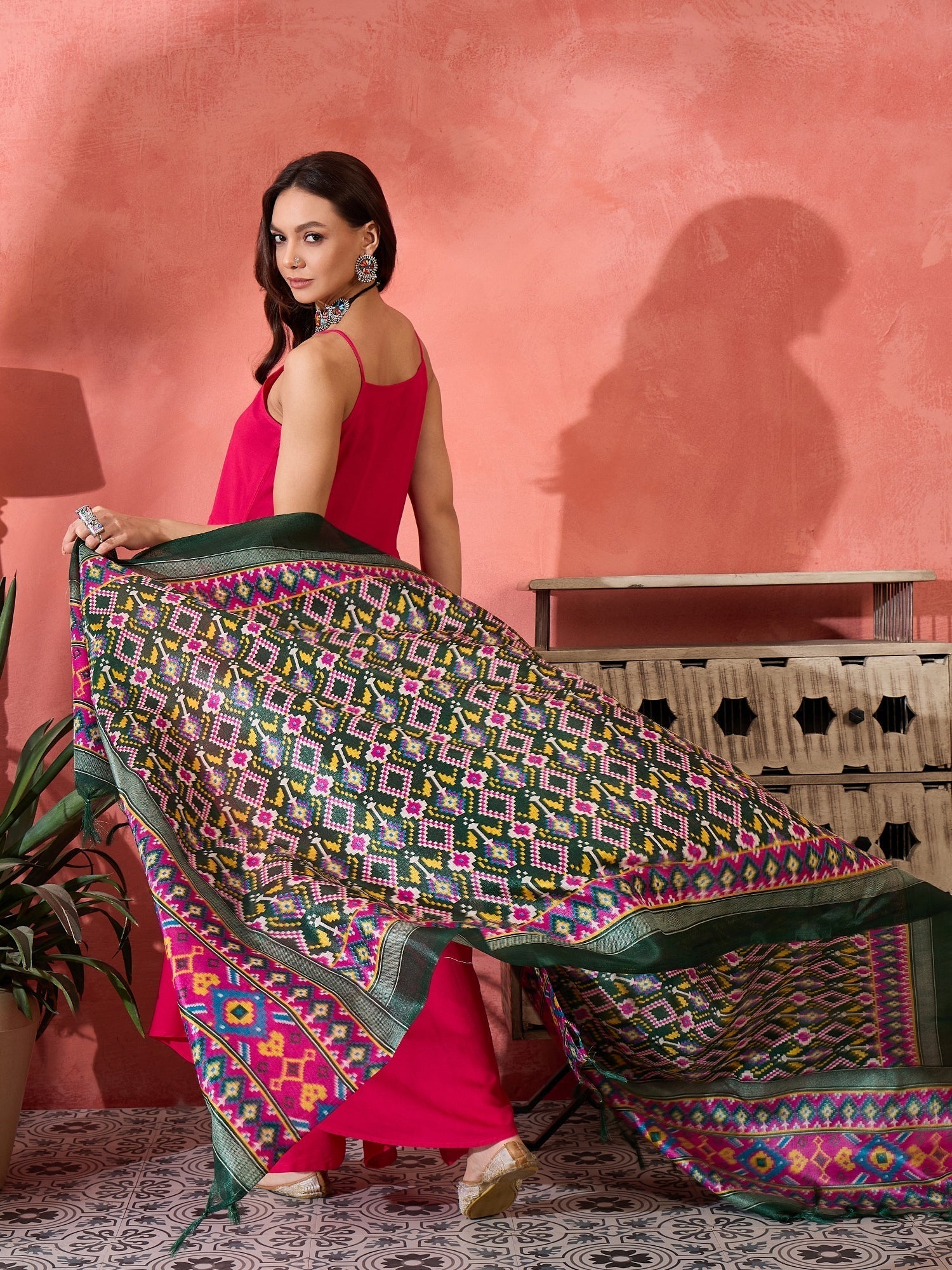 InWeave Fuchsia Strappy Kurta Set Green Patola Dupatta 
